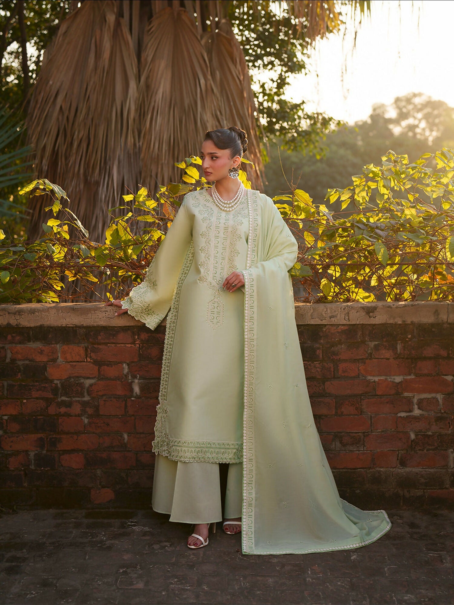 Mahnur Fiona Lawn'26 Embroidered Unstitched 3-Piece Suit-F-14