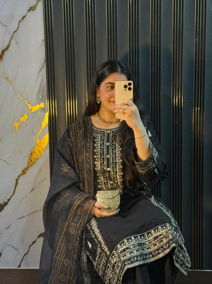 Siraphina Winter Cotton Embroidered Stitched 3-Piece Suit-SP-1033