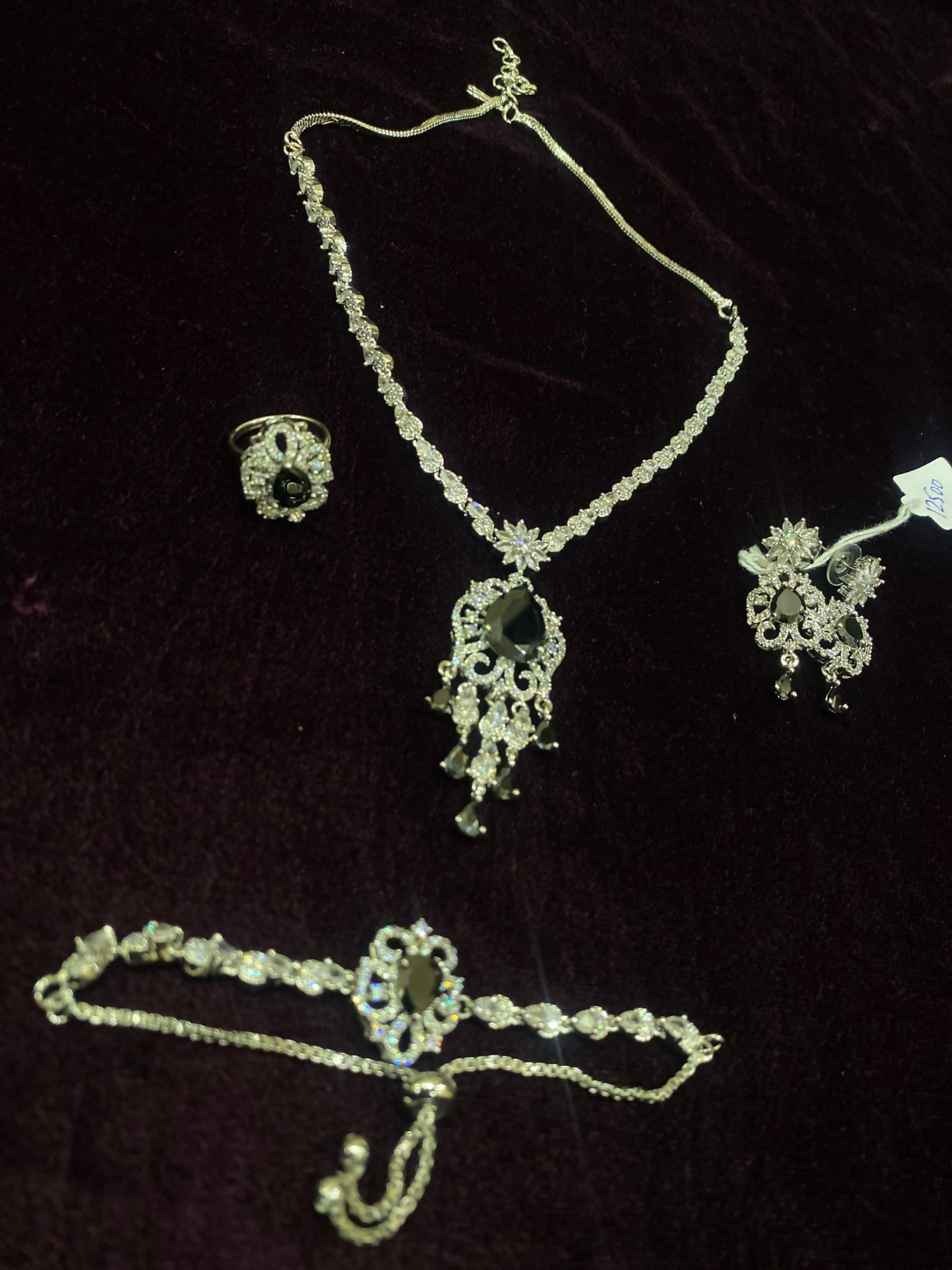 Fashion Hub by Noor Bilal - Necklace Set With Bracelet