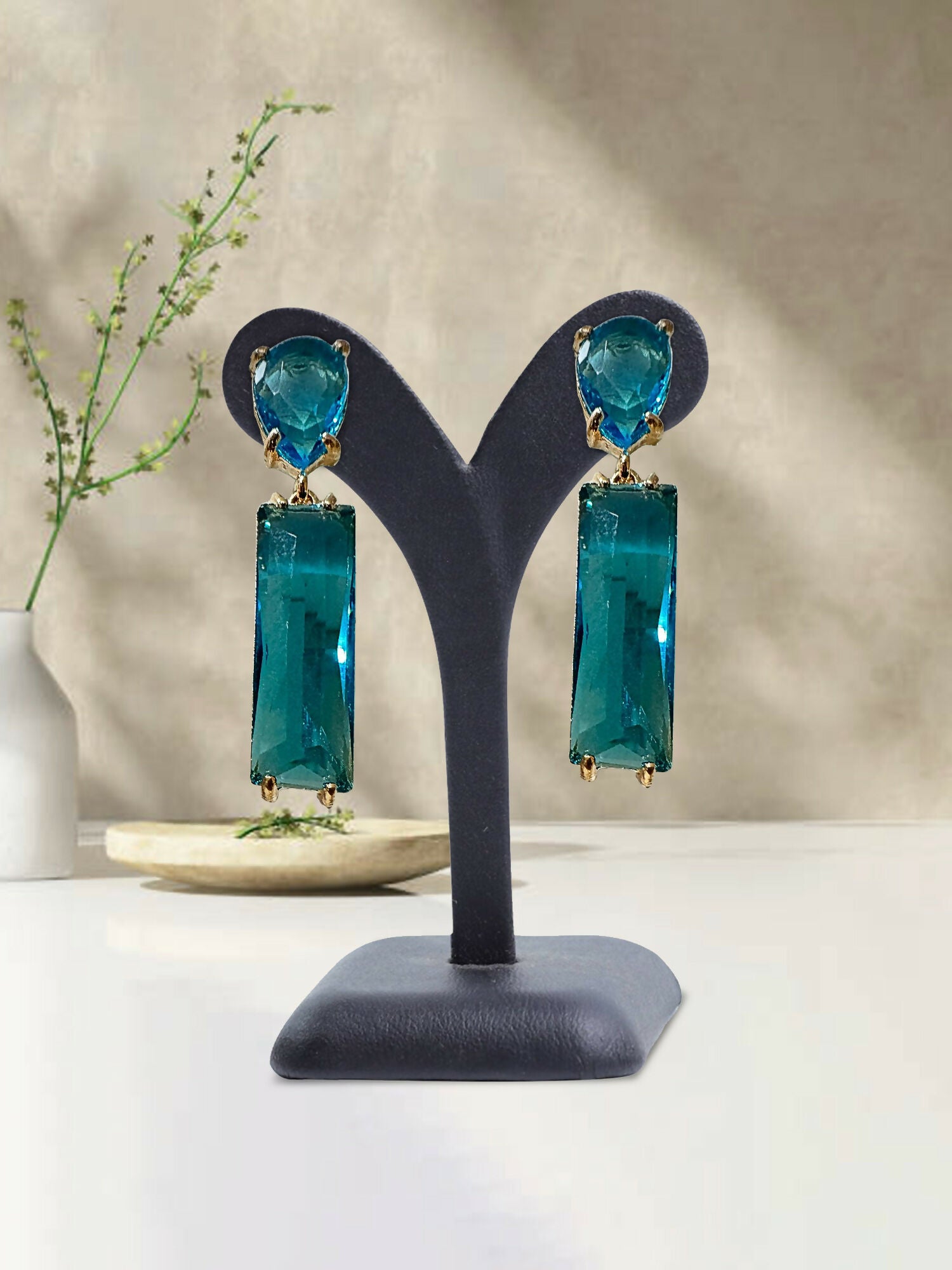 Glitter Jewellery earrings with rounded top and rectangular crystal drop design