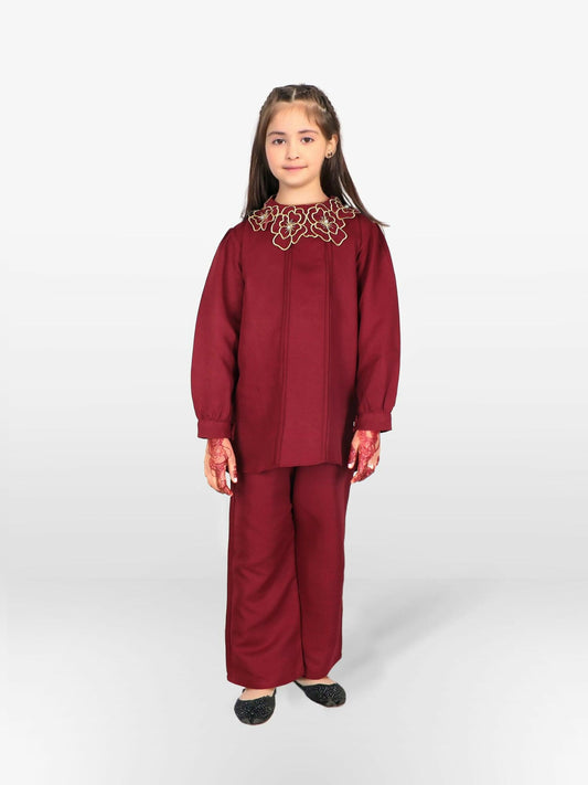 Summer stitched Top and Capri set with full sleeves, made from breathable intermixed cotton for a designer fit — crafted in Pakistan by Velvour.