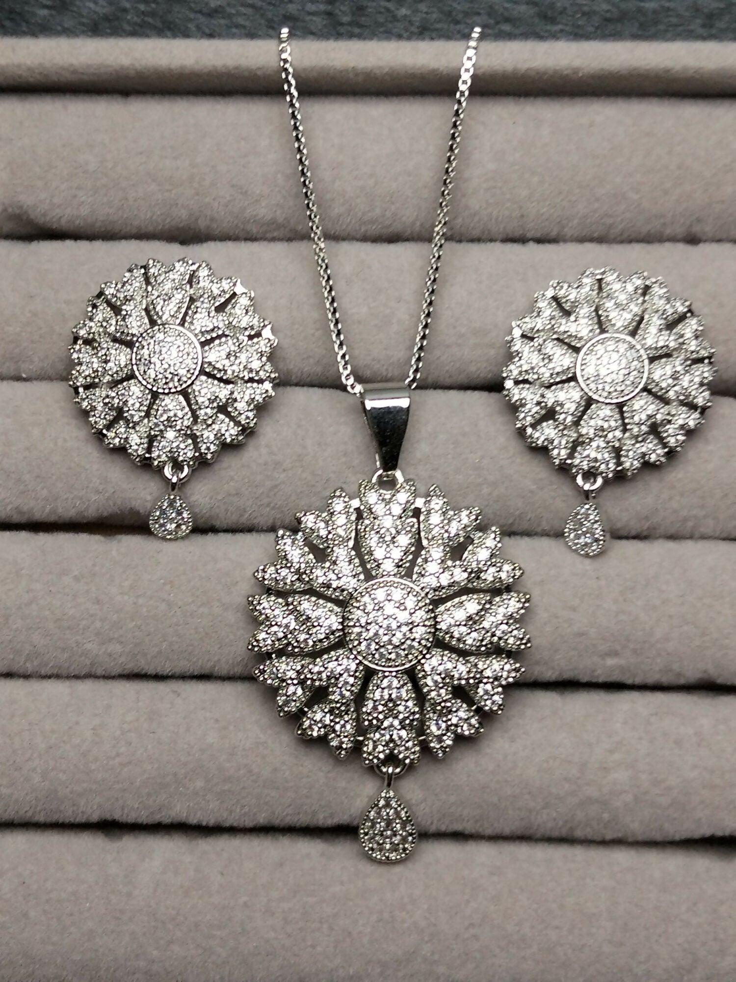 H&A Jewellery Stainless Steel Pendant Set
