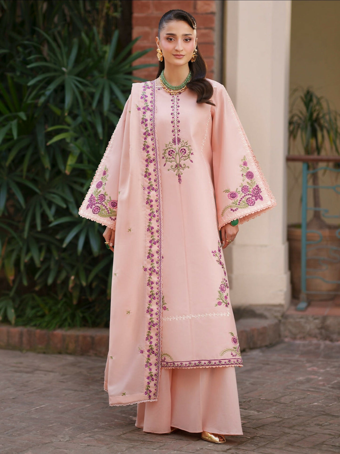 Mahnur Fiona Lawn'26 Embroidered Unstitched 3-Piece Suit-F-01