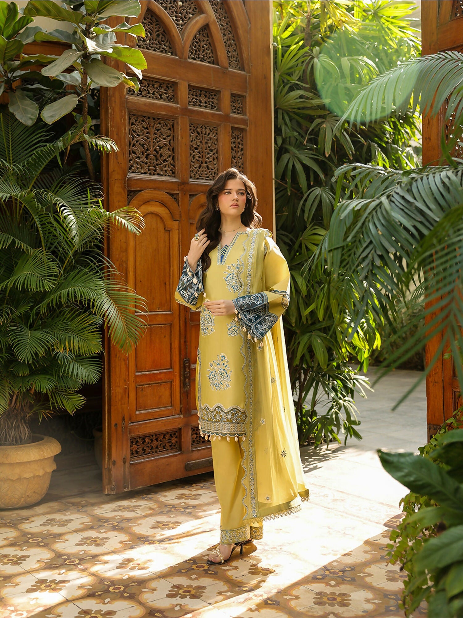 Mahnur Shanaya Vol 2 Lawn Embroidered Unstitched 3-Piece Suit-SH-01