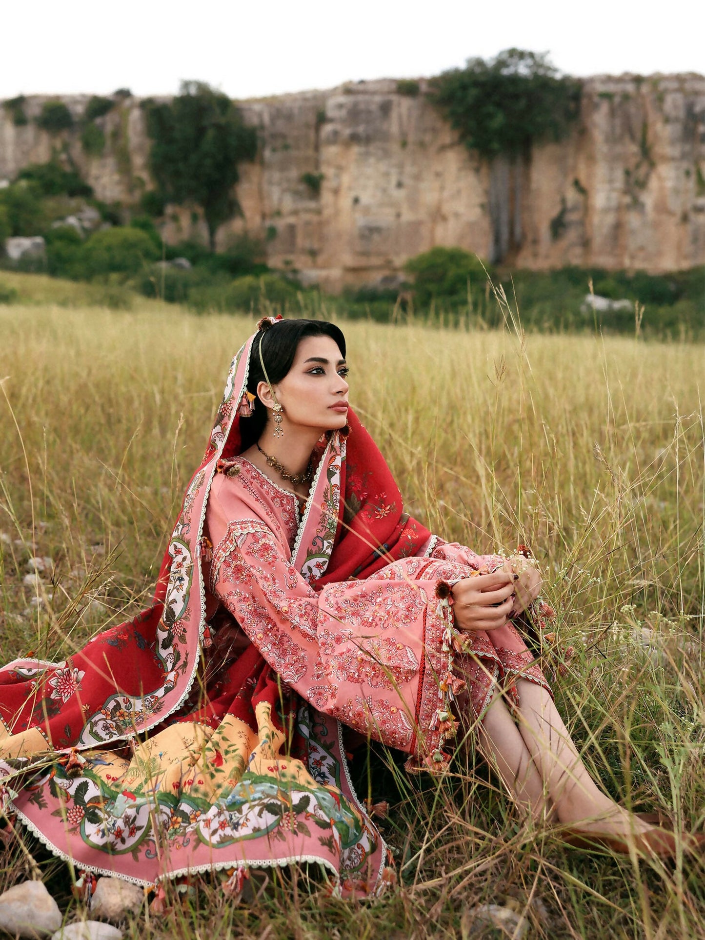 Hussain Rehar Khaddar'25 Embroidered Unstitched 3-Piece Suit-Mahpara