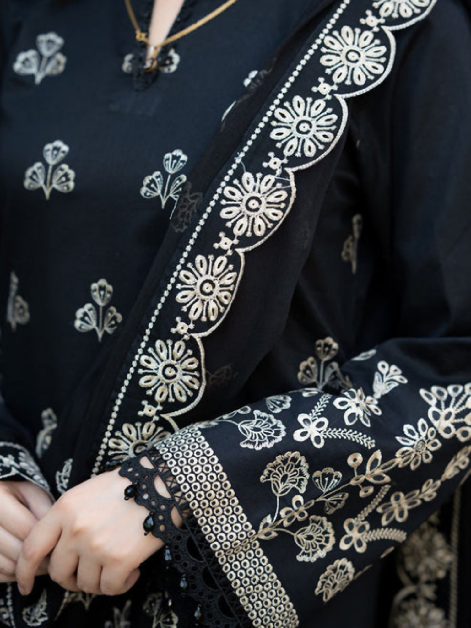 Tawakal Closet Cotton Embroidered Stitched 3-Piece Suit-Black