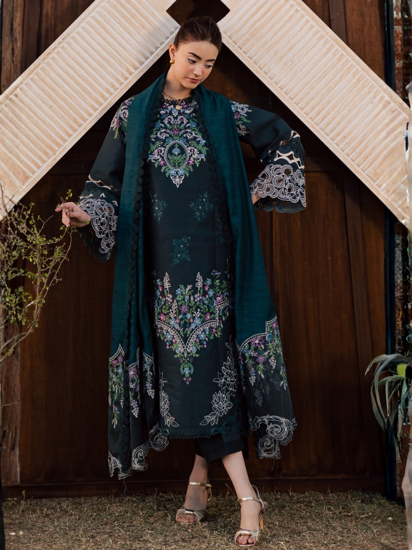 Parishay Summer Queen Vol 2 Lawn Embroidered Unstitched 3-Piece Suit-SQU-16