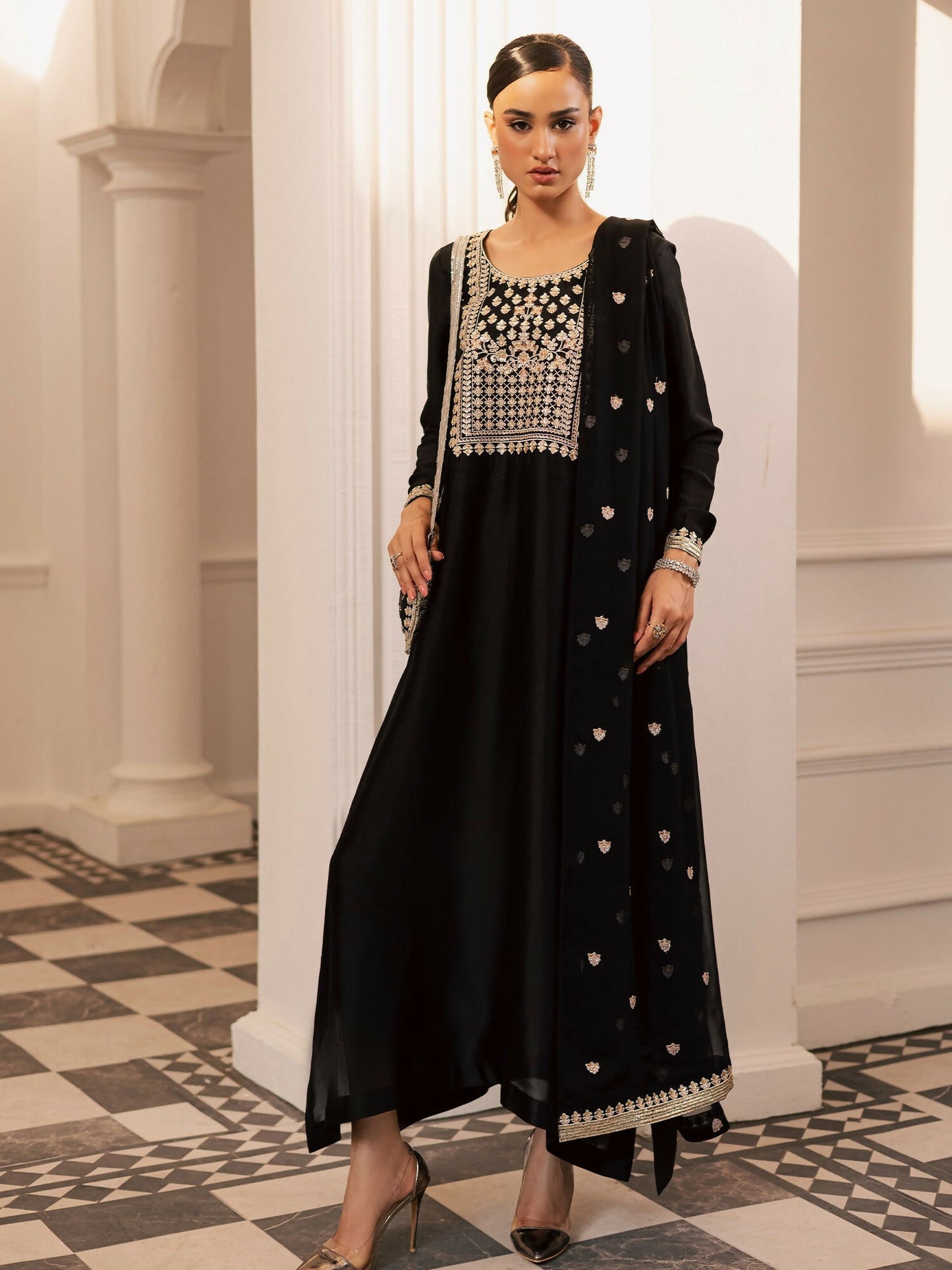 Allure By IH Be-My-Guest Thai Silk Embroidered kaftan Set-Espresso