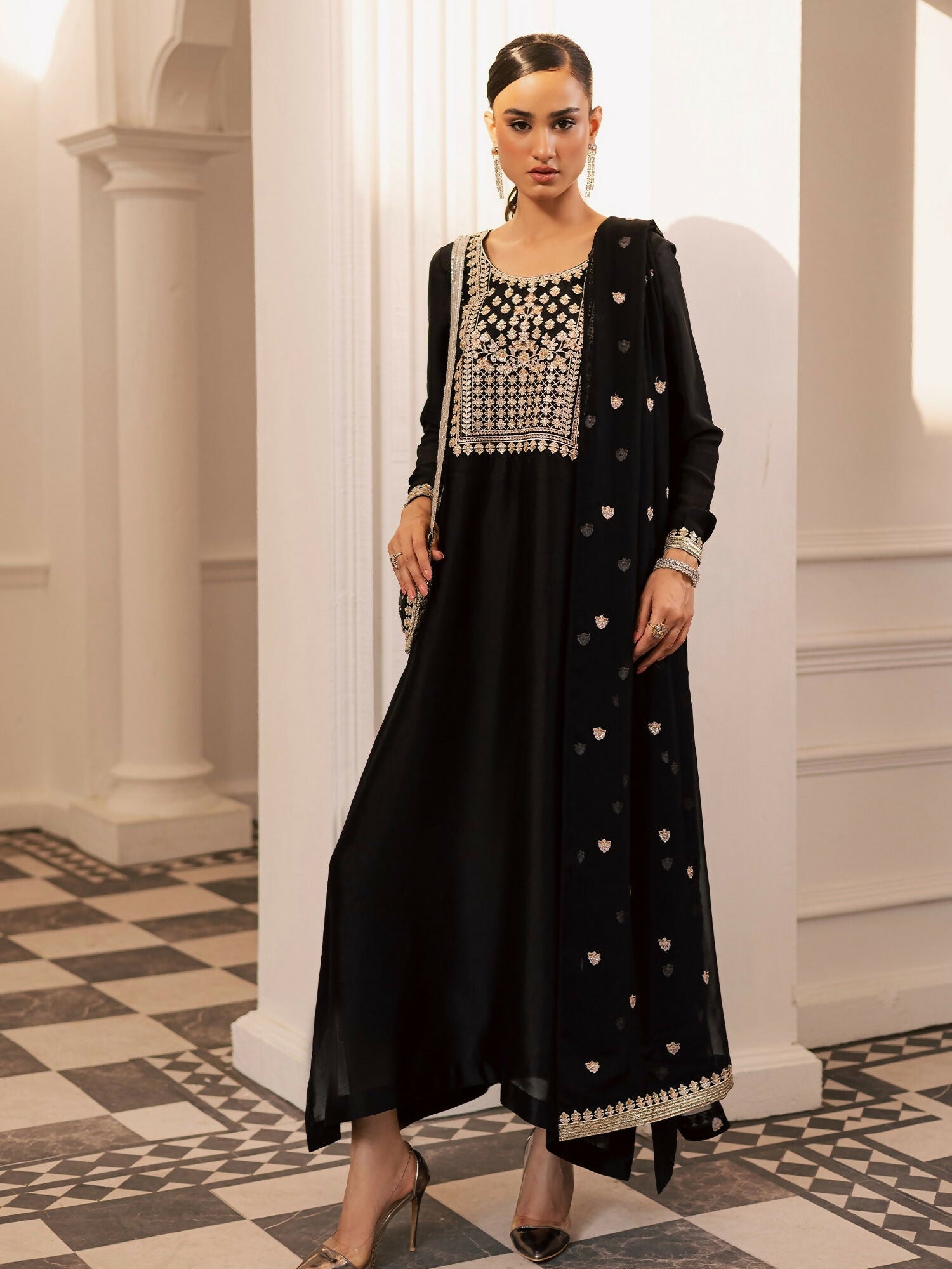 Allure By IH Be-My-Guest Thai Silk Embroidered kaftan Set-Espresso