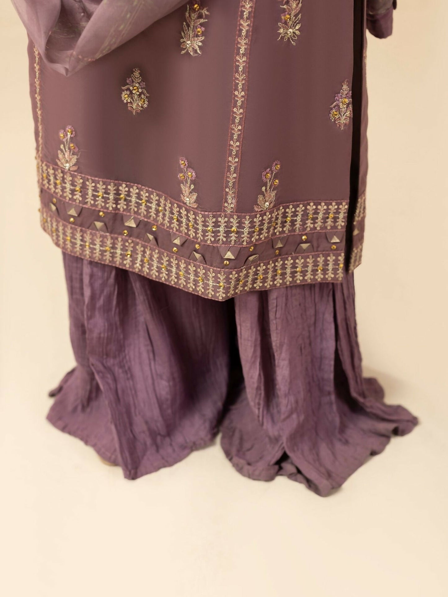 Shurooq Garden Of Dreams Organza Embroidered Stitched 3-Piece Suit-Lily