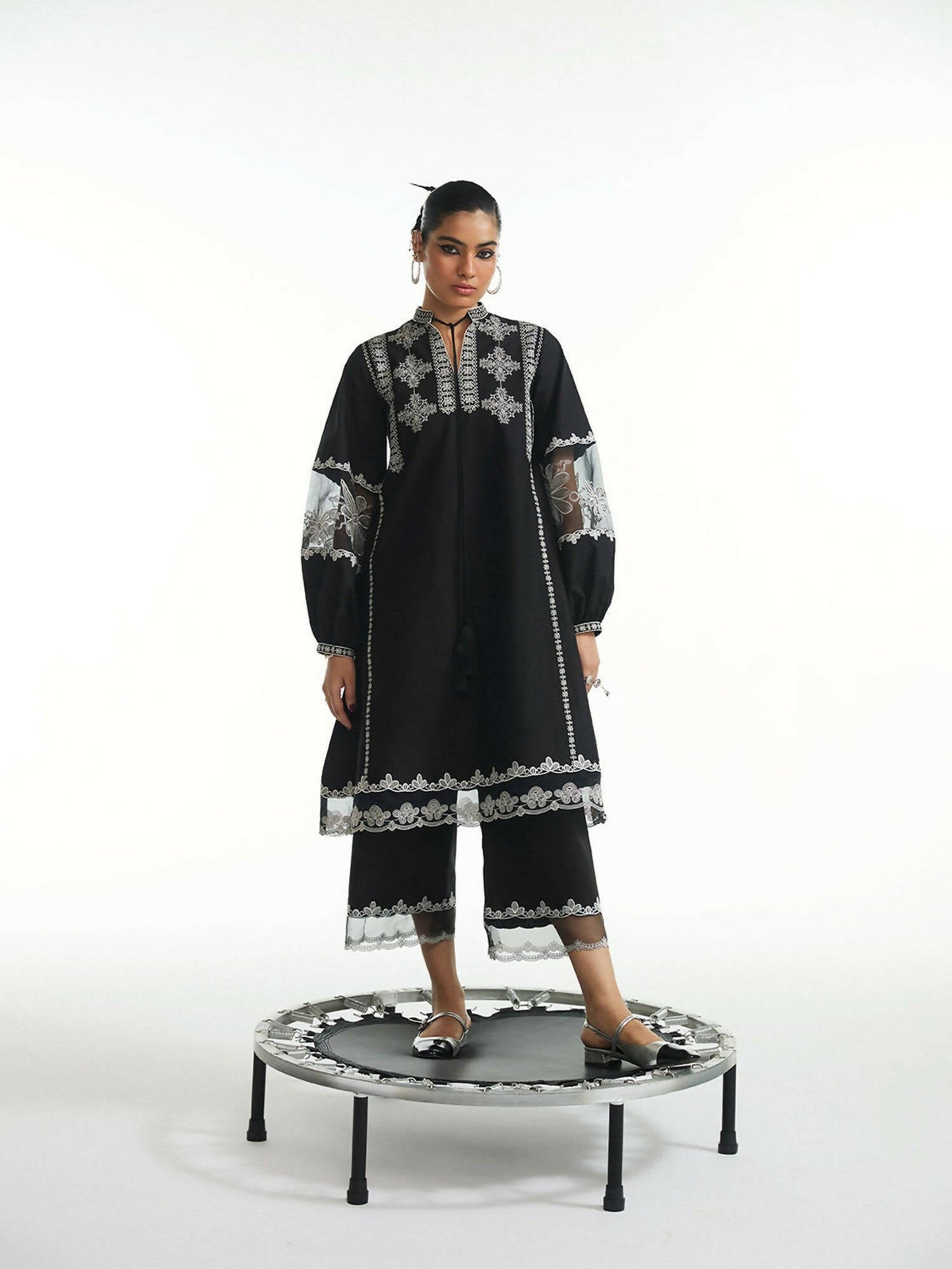Jugnu by Hussain Rehar Silk Printed Scarf-Yuri