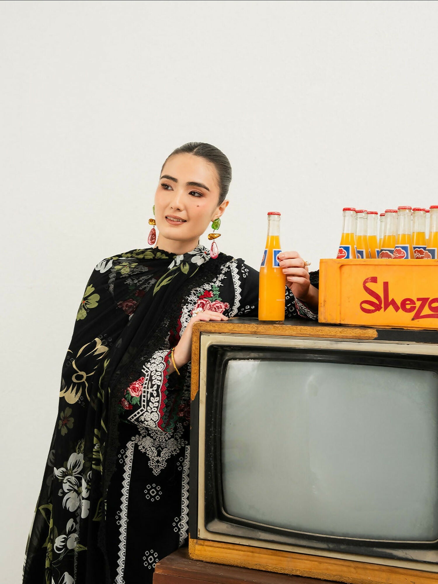 Mahnur Anaya Lawn Vol-1 Embroidered Unstitched 3-Piece Suit-ANA-001