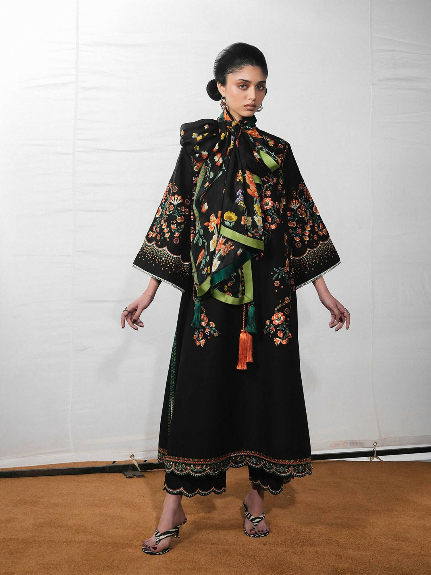 Jugnu by Hussain Rehar The Reserved View SS/Edit I Cotton Embroidered Unstitched 3-Piece Suit-Bahri