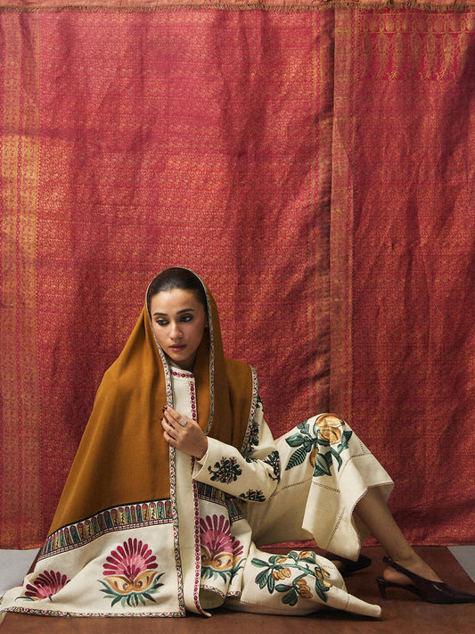 Jugnu by Hussain Rehar Khaddar Pret’26 Wool Embroidered Scarf-Rasa