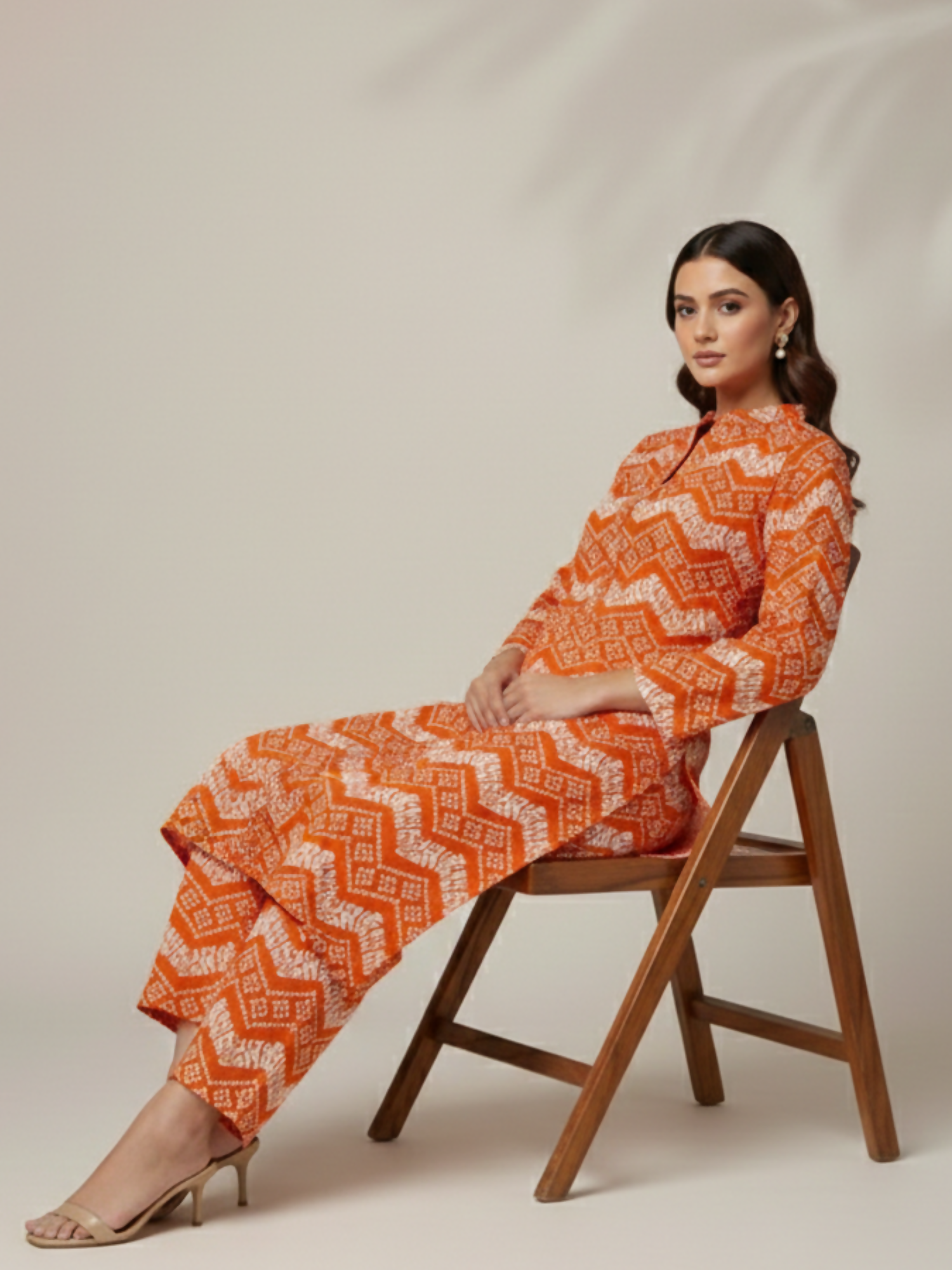 Bin Shaukat Classic Lawn Printed Unstitched 2-Piece Suit