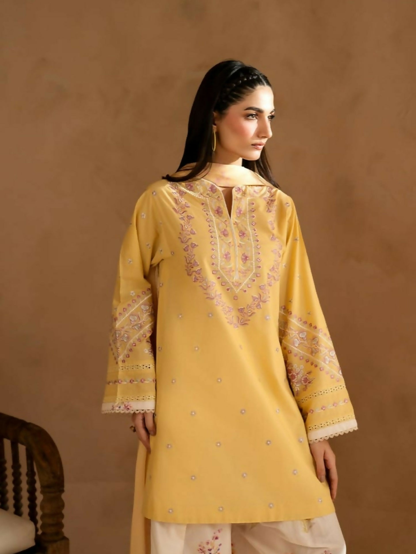 Zeephire Cotton Lawn Embroidered Stitched 3-Piece Suit-Zara
