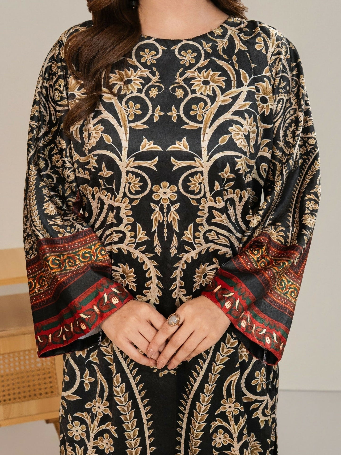 Stylish Collection Velvet Vogue Printed Co-Ord Set-Black Bloom