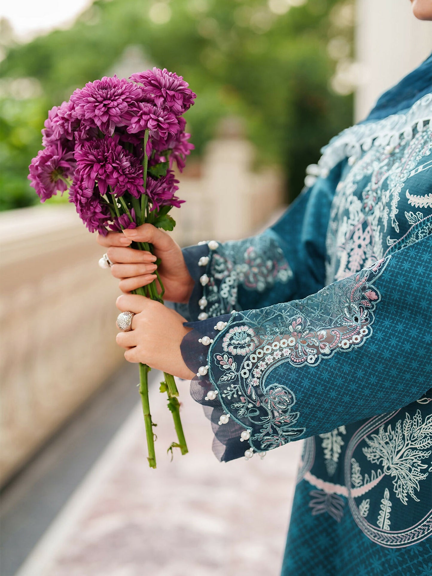 Parishay Ivy Bloom Viscose Embroidered Stitched 3-Piece Suit-IW-09