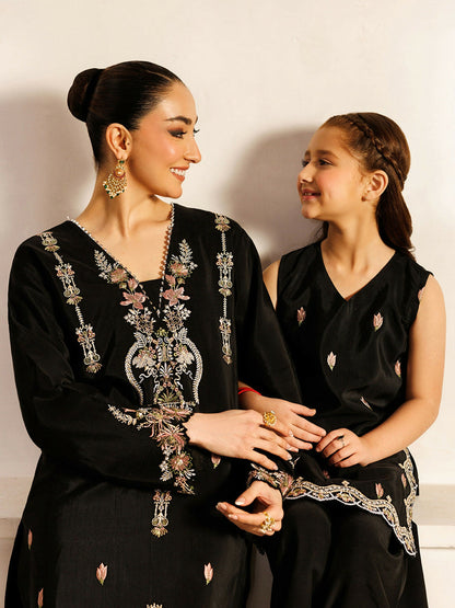 Panache Apparel Noore Eid Edit Raw Silk Embroidered Kaftan Set-Mahira