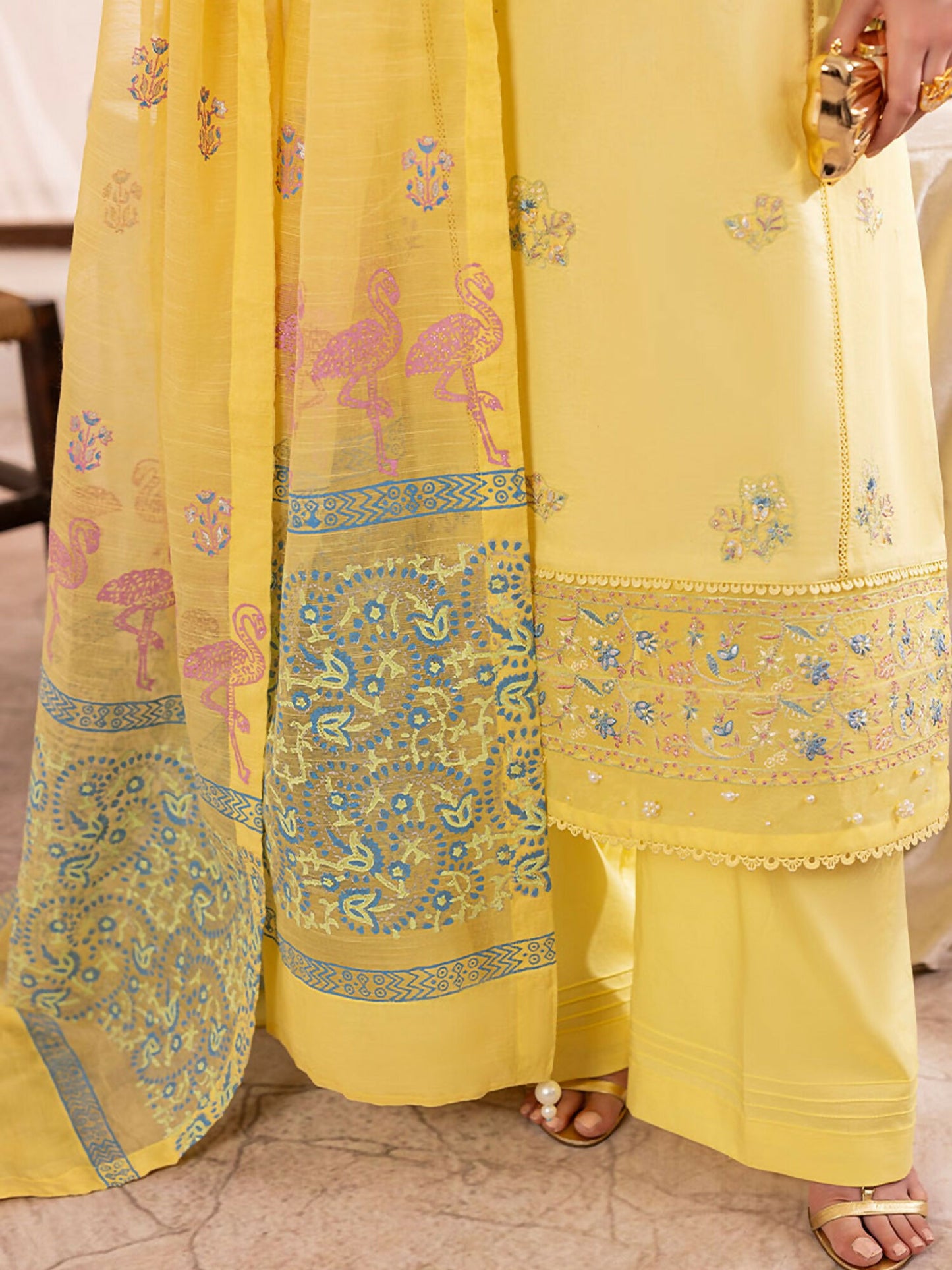 Shurooq L’amore Lawn Embroidered Stitched 3-Piece Suit-Penelope