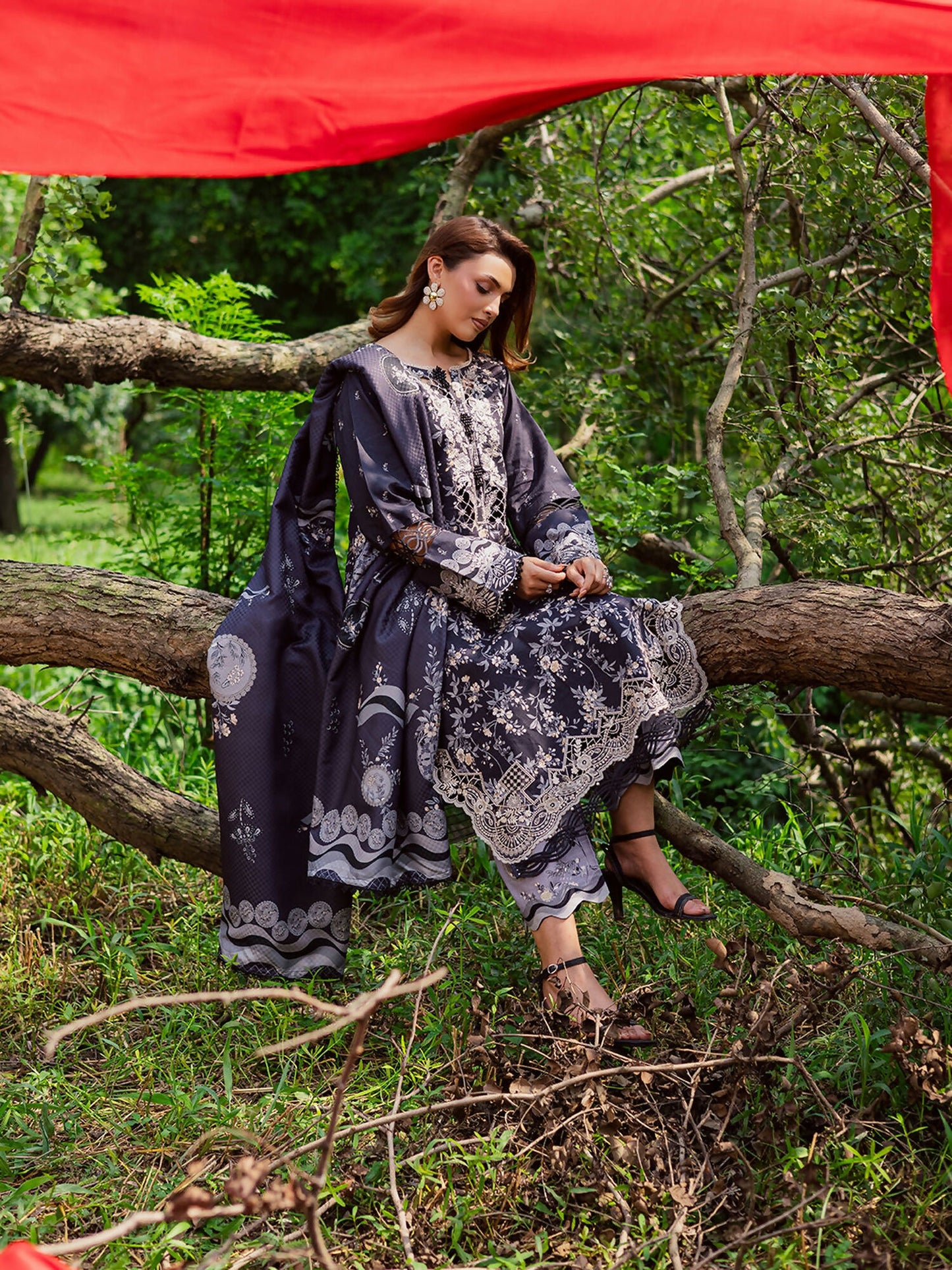 Parishay Rang e Sarma Khaddar Embroidered Unstitched 3-Piece Suit-SAR-12