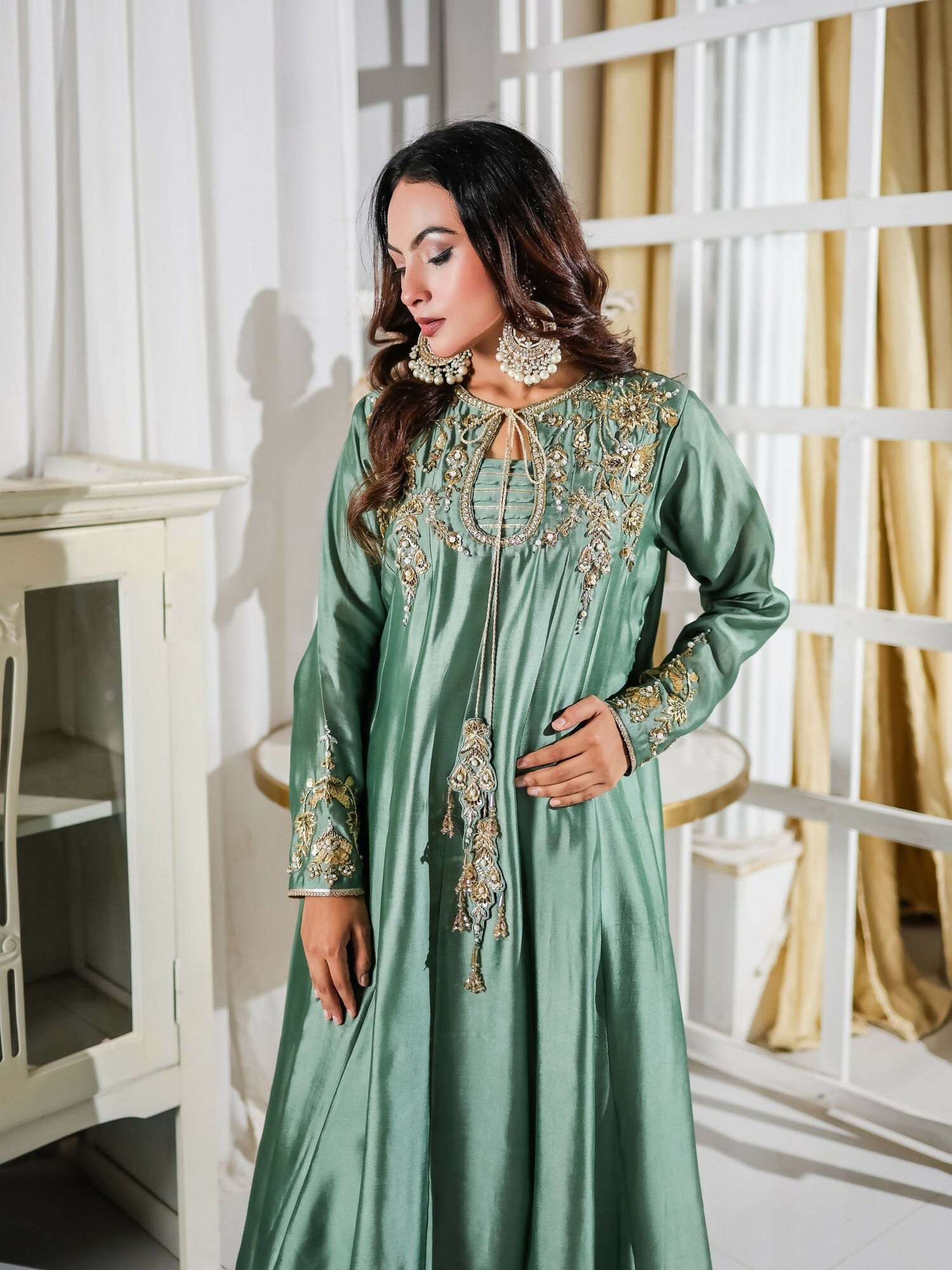Farooq Hameed Studio Pariza Lux Festive'25 Pure Glass Silk Embroidered Stitched 3-Piece Suit-Mahrosh