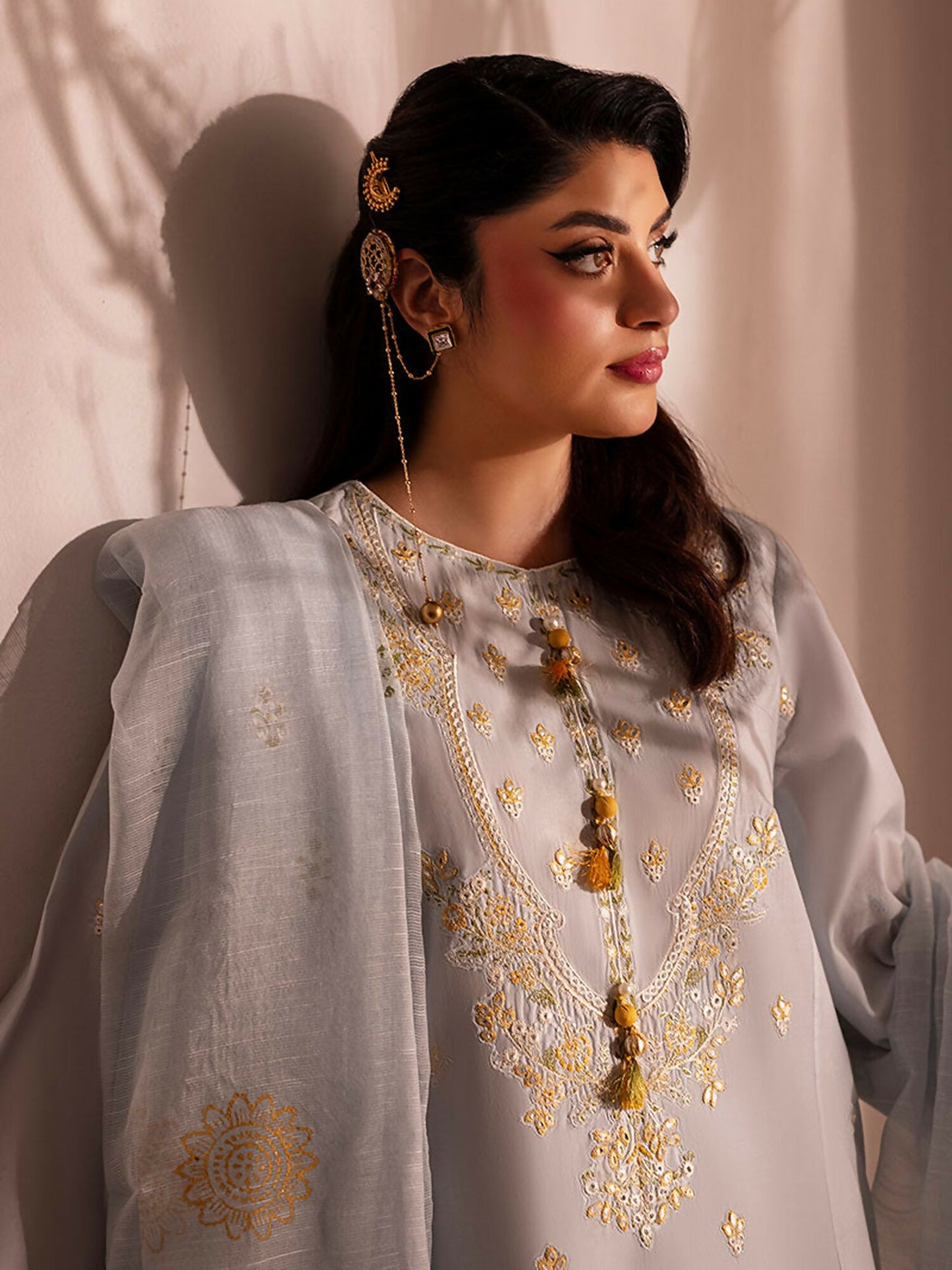 Shurooq L’amore Lawn Embroidered Stitched 3-Piece Suit-Skye