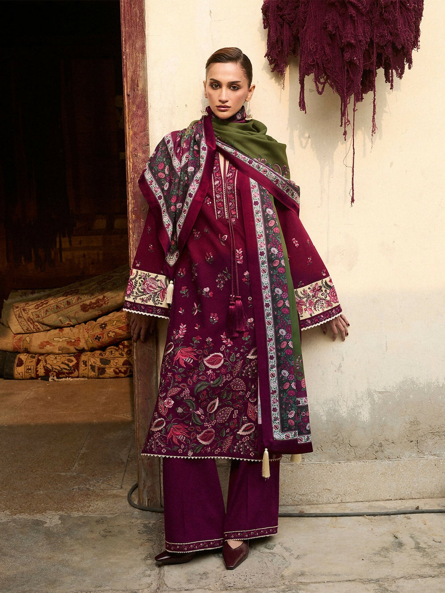 Jugnu by Hussain Rehar Karandi AW'25 Edit III Embroidered Unstitched 3-Piece Suit-Tiran