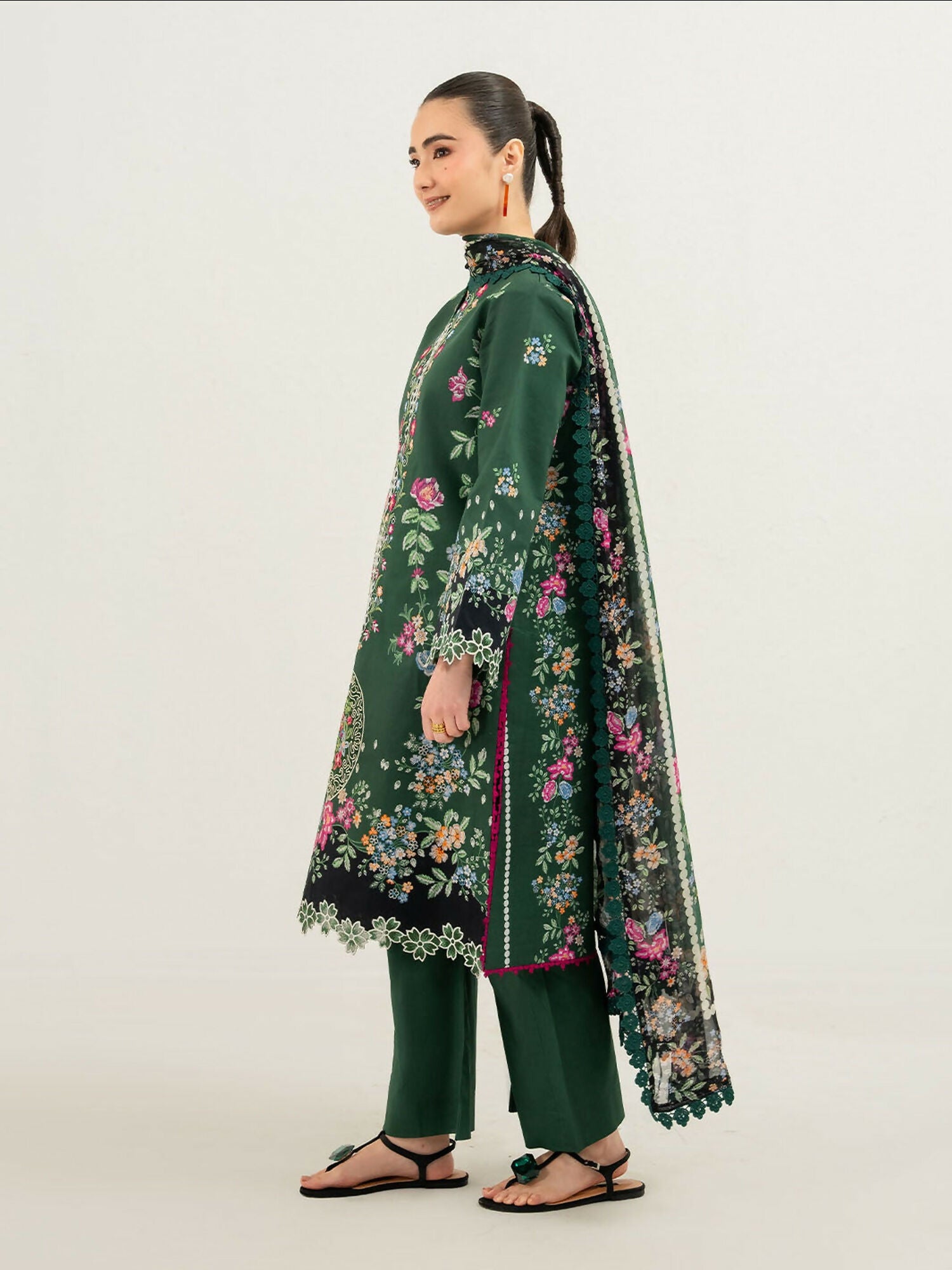 Mahnur Anaya Lawn Vol-1 Embroidered Unstitched 3-Piece Suit-ANA-002