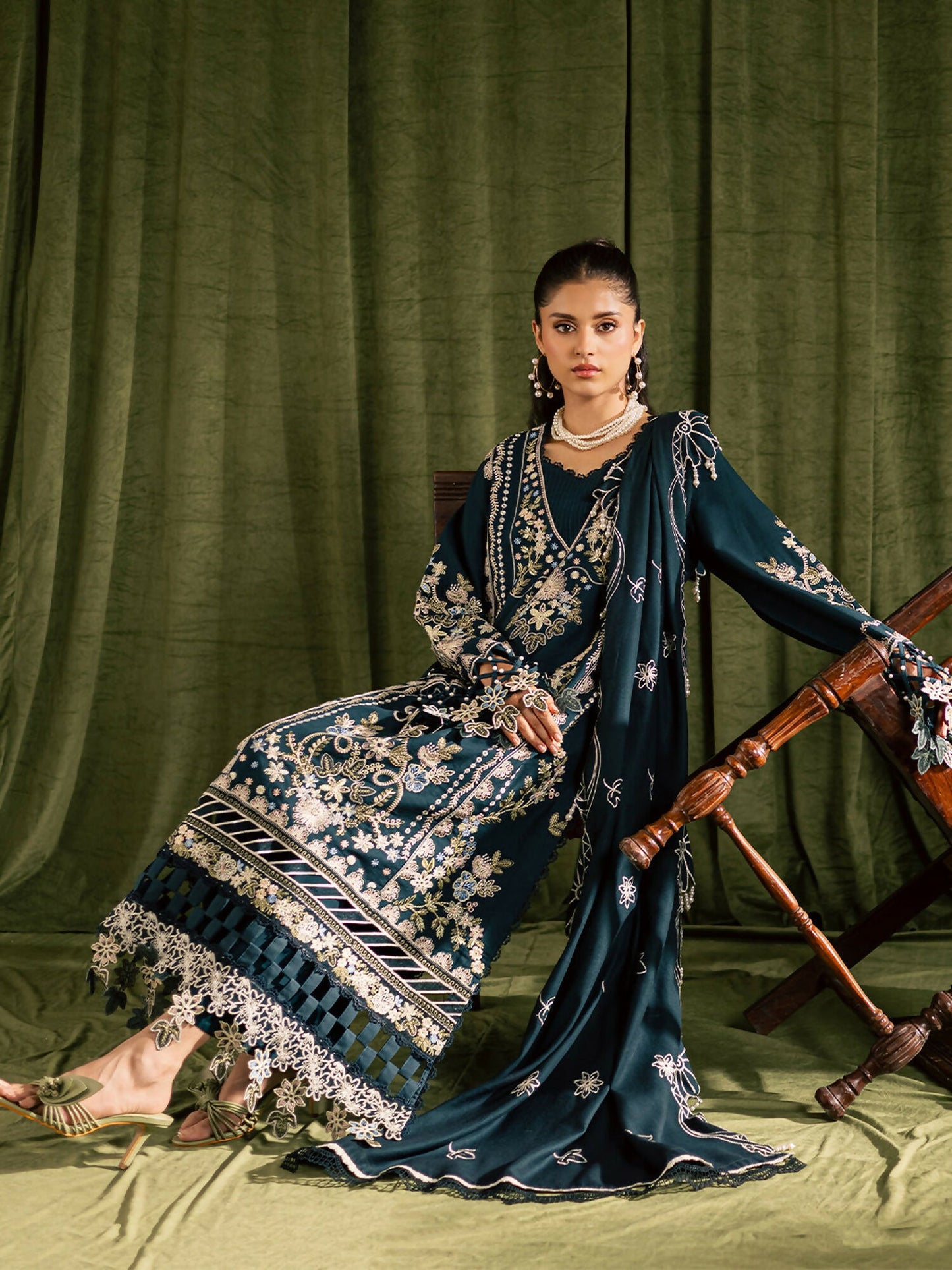 Mahnur Kaia Slub Linen Embroidered Stitched 3-Piece Suit-K- 07