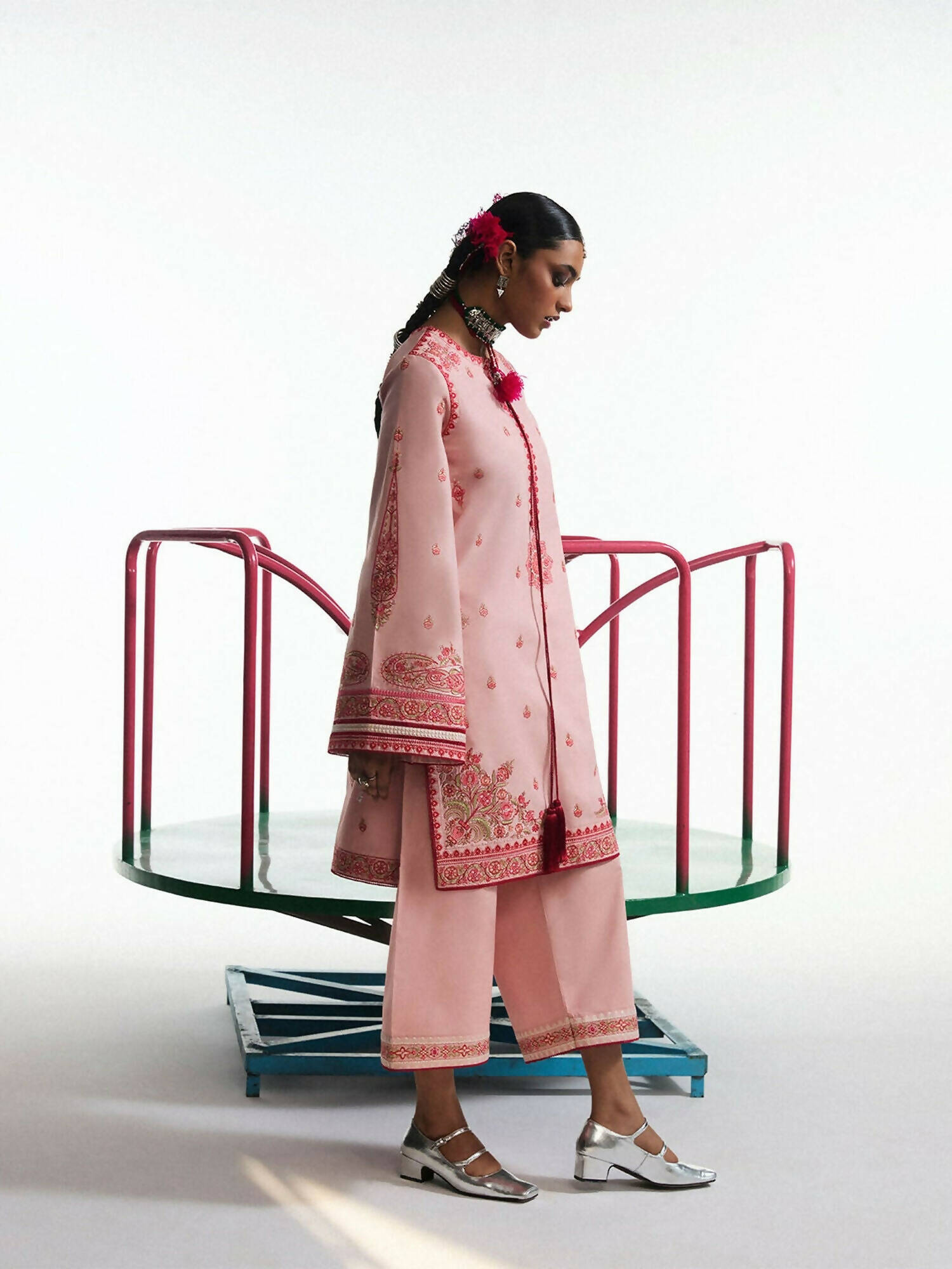 Jugnu by Hussain Rehar Lawn Embroidered Scarf-Giti