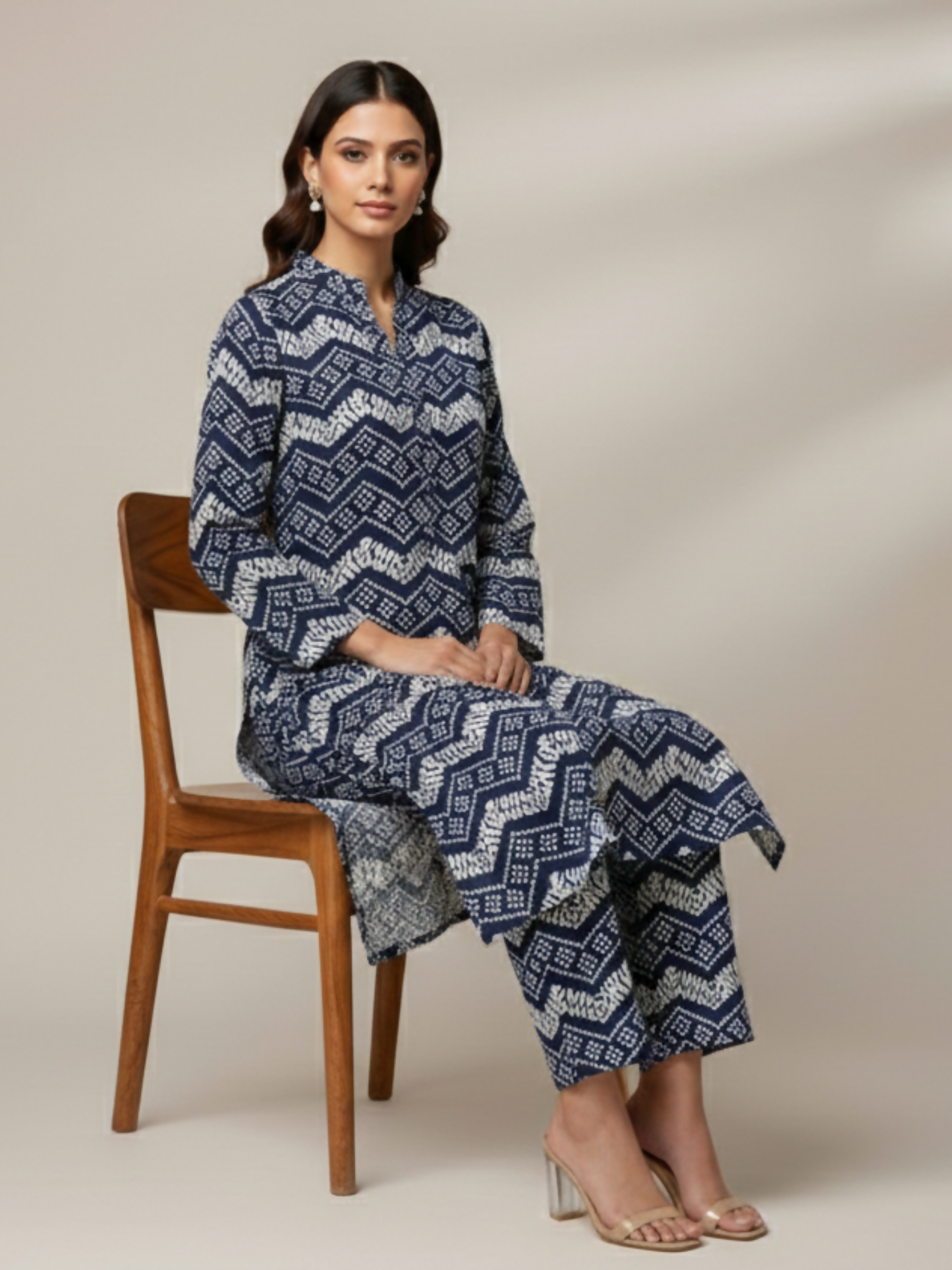 Bin Shaukat Classic Lawn Printed Unstitched 2-Piece Suit