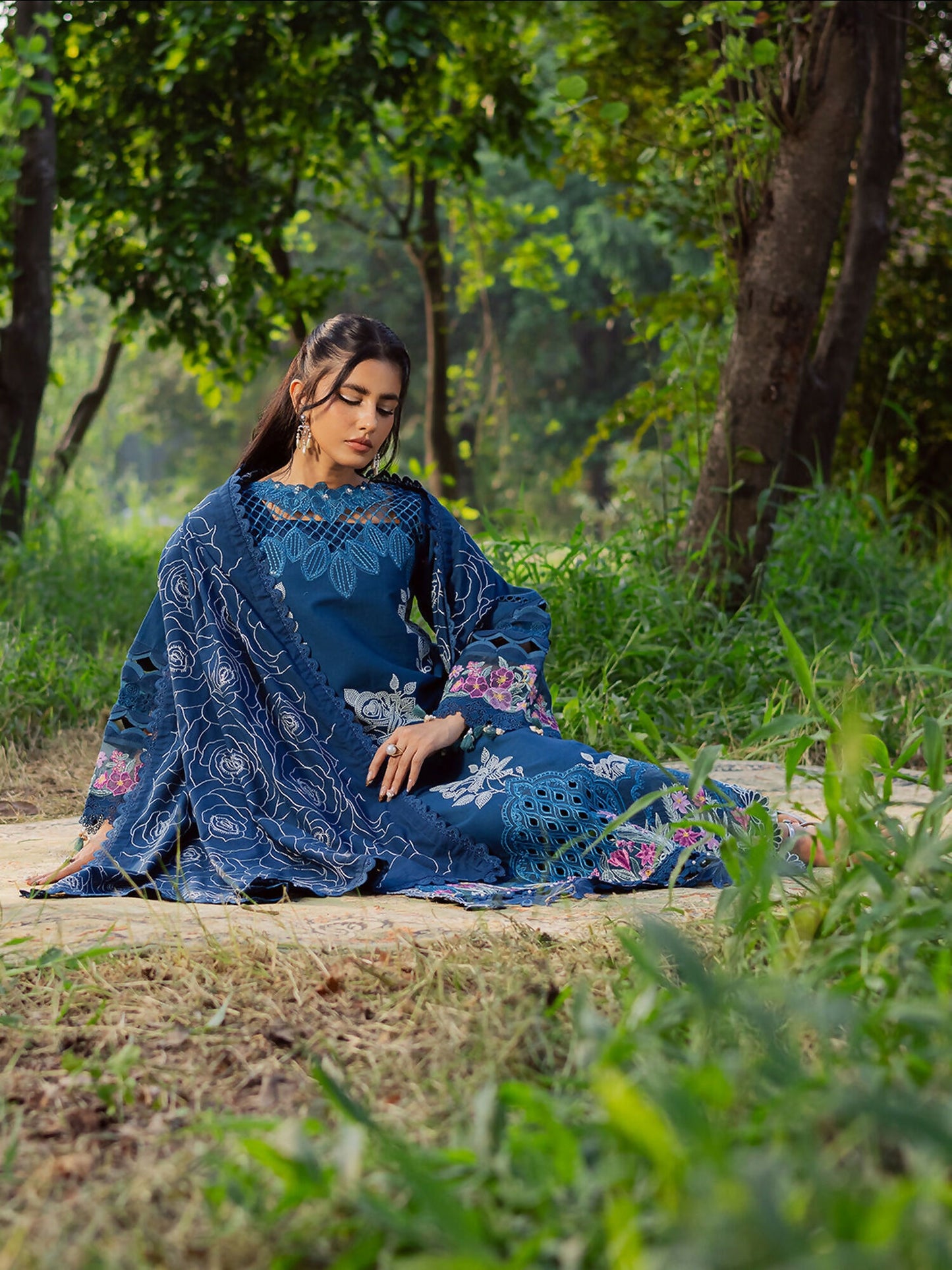 Parishay Winterwood Tales Khaddar Embroidered Unstitched 3-Piece Suit- WW - 12