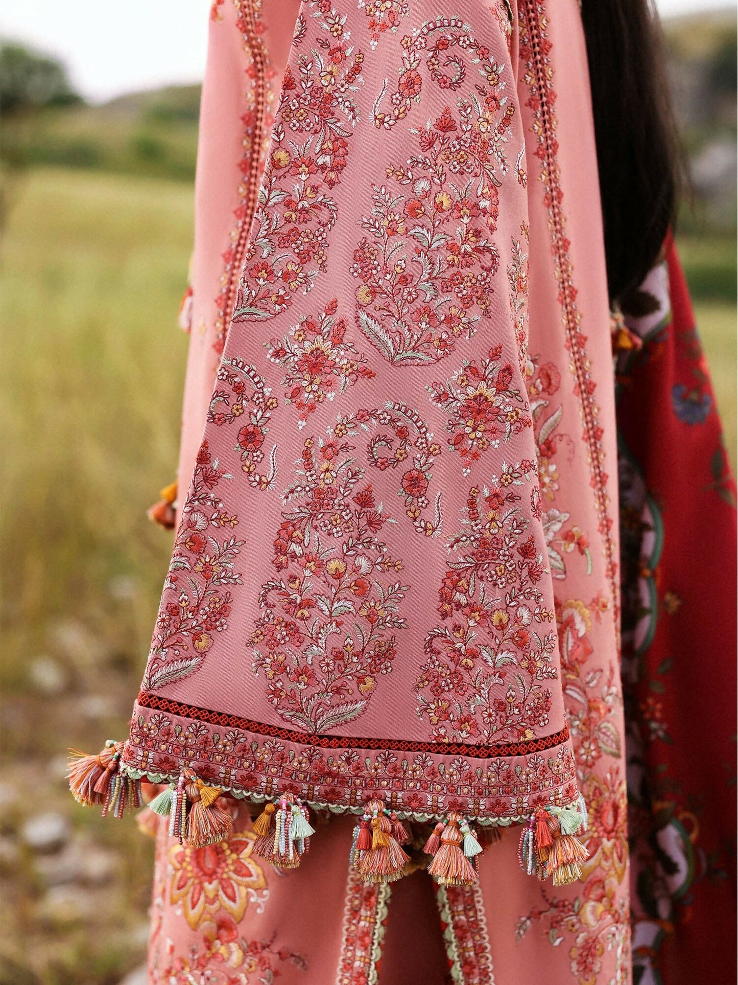 Hussain Rehar Khaddar'25 Embroidered Unstitched 3-Piece Suit-Mahpara