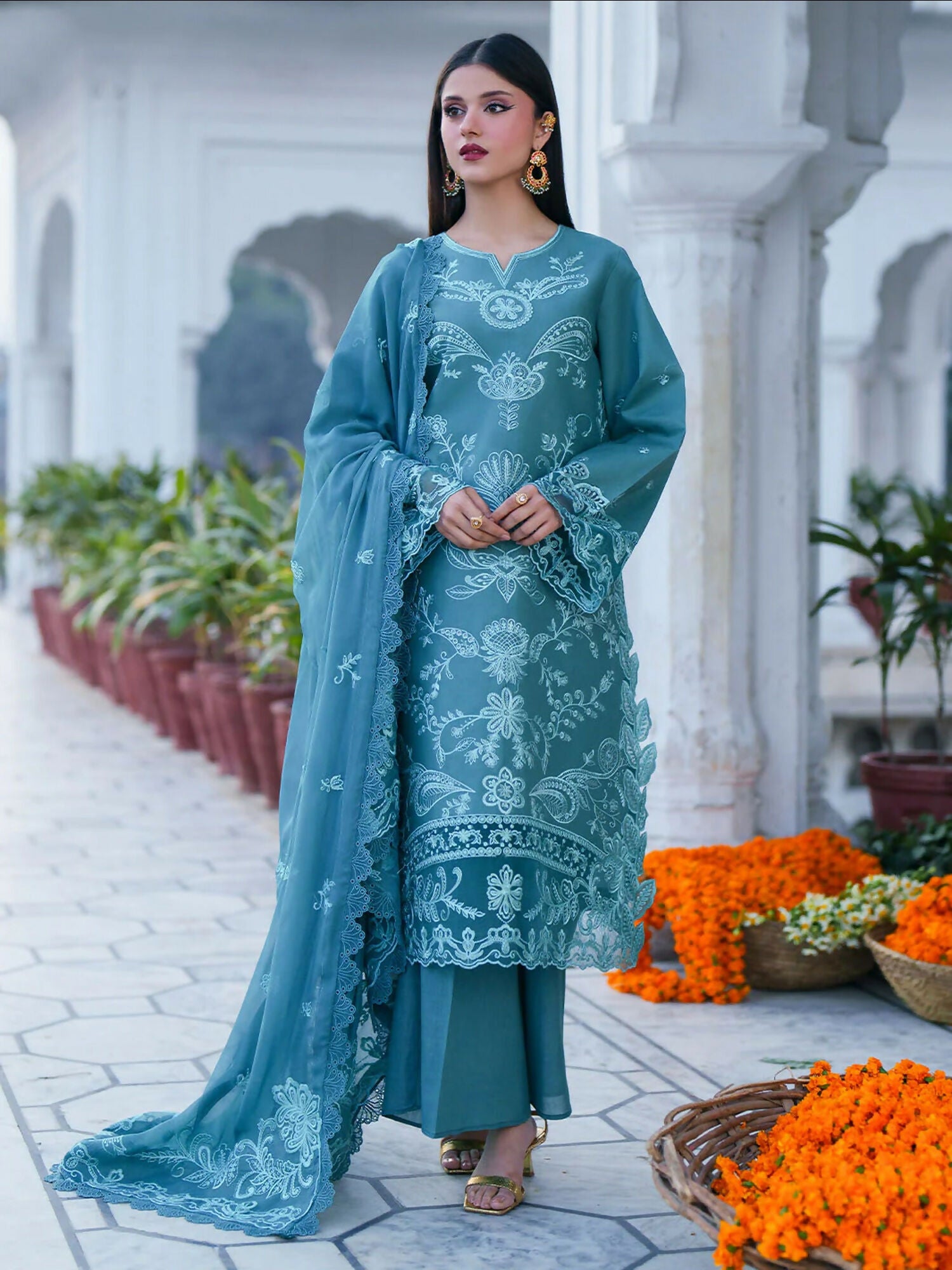 Mahnur Gul Luxury Lawn'26 Embroidered Unstitched 3-Piece Suit-G-009