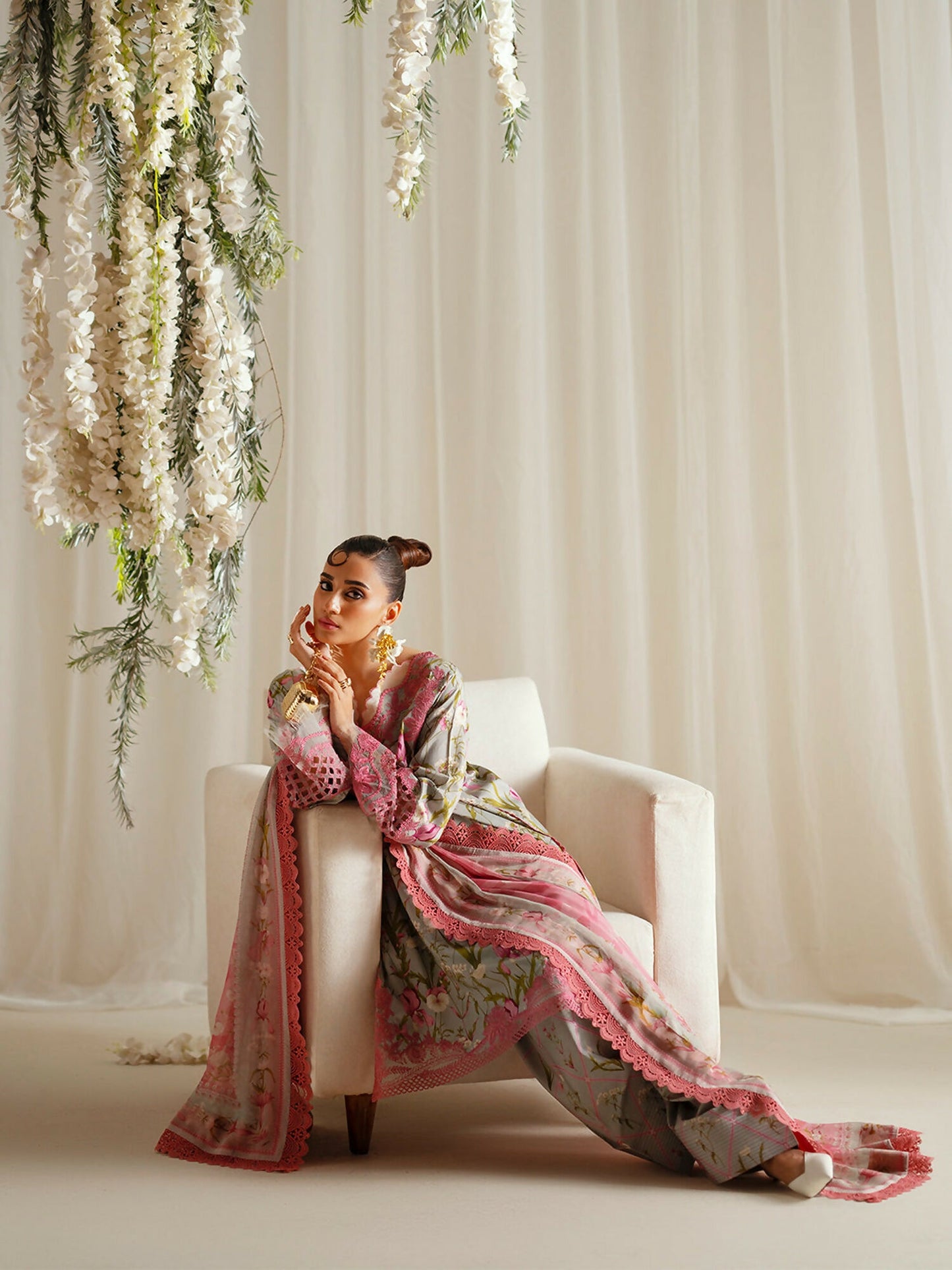 Binilyas Eres Bonita Viscose Embroidered Stitched 3-Piece Suit-1103-B