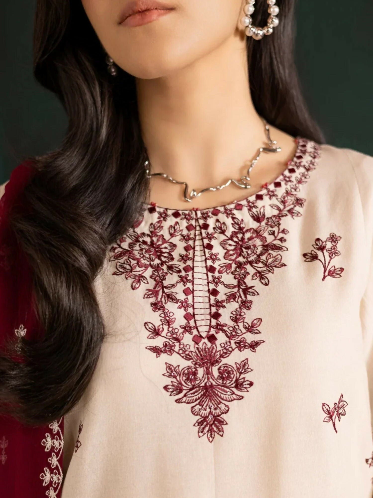 Stylish Collection Royal Pret Linen Embroidered Stitched 3-Piece Suit-Lvory Rua