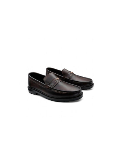 Coffee-colored cow leather casual shoes with a lightweight build and durable rubber sole—designed for everyday comfort and refined style.
