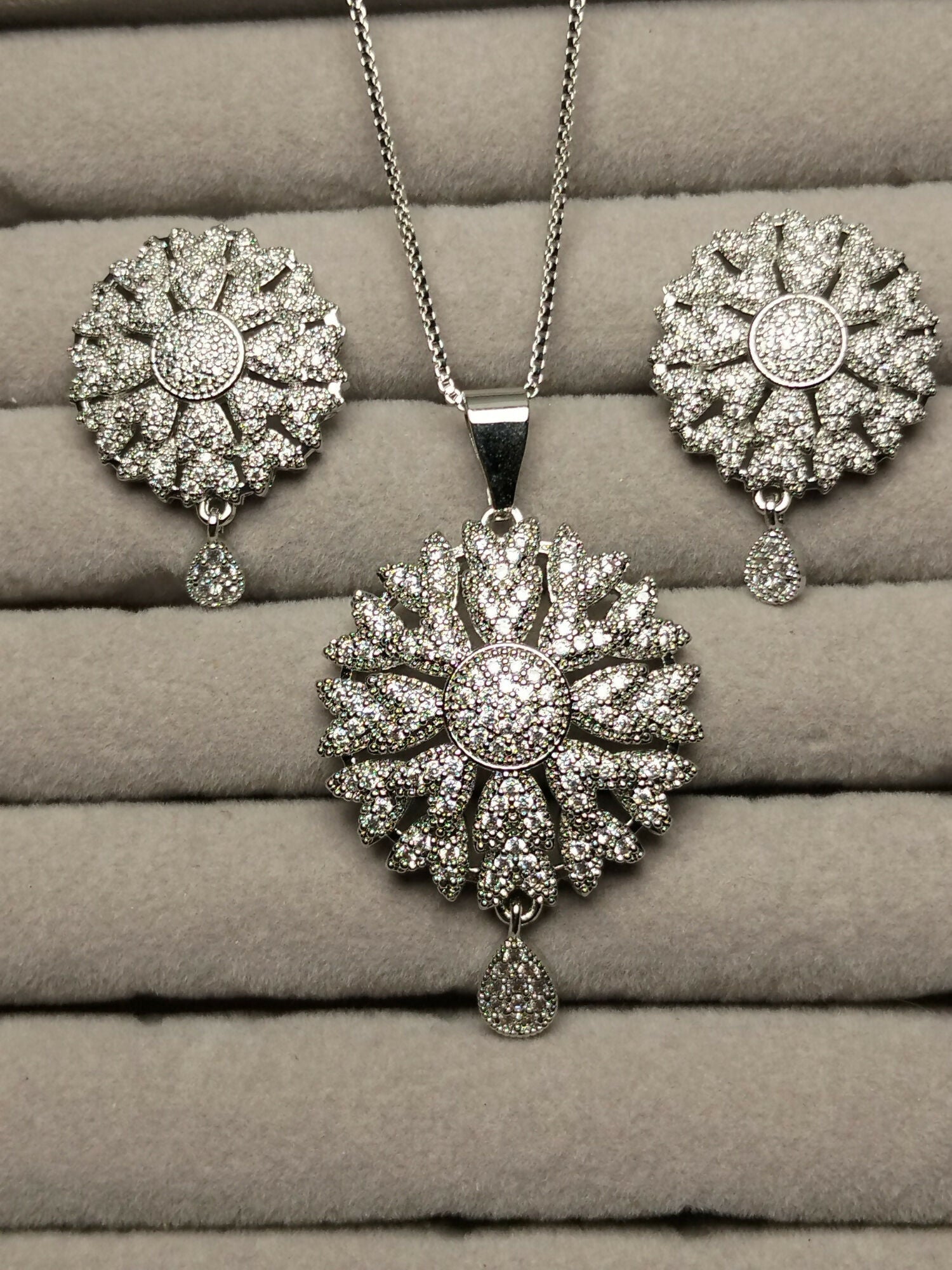 H&A Jewellery Stainless Steel Pendant Set