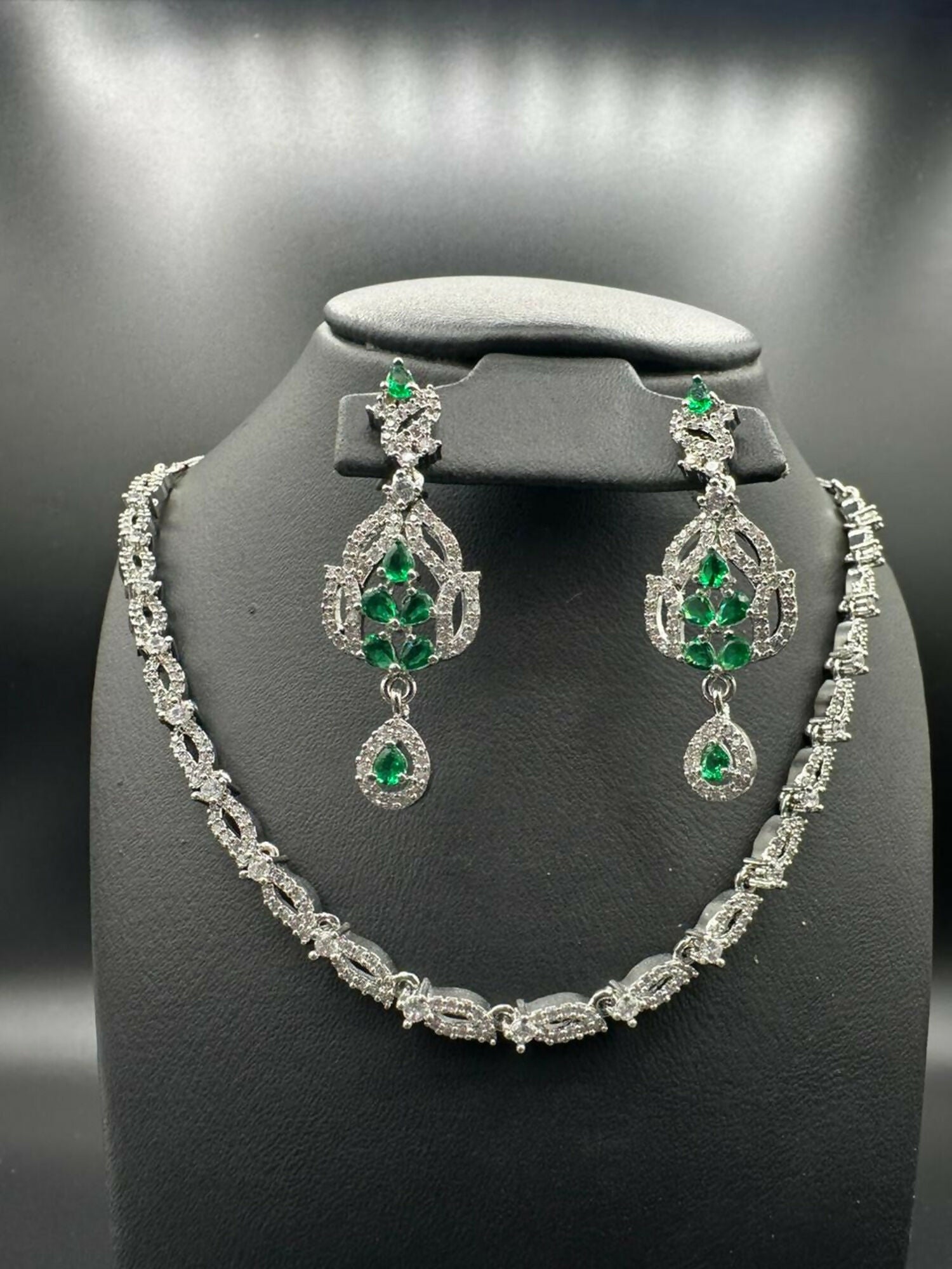 H&A Jewellery One Carat Silver Rhodium Plated Jewellery Set
