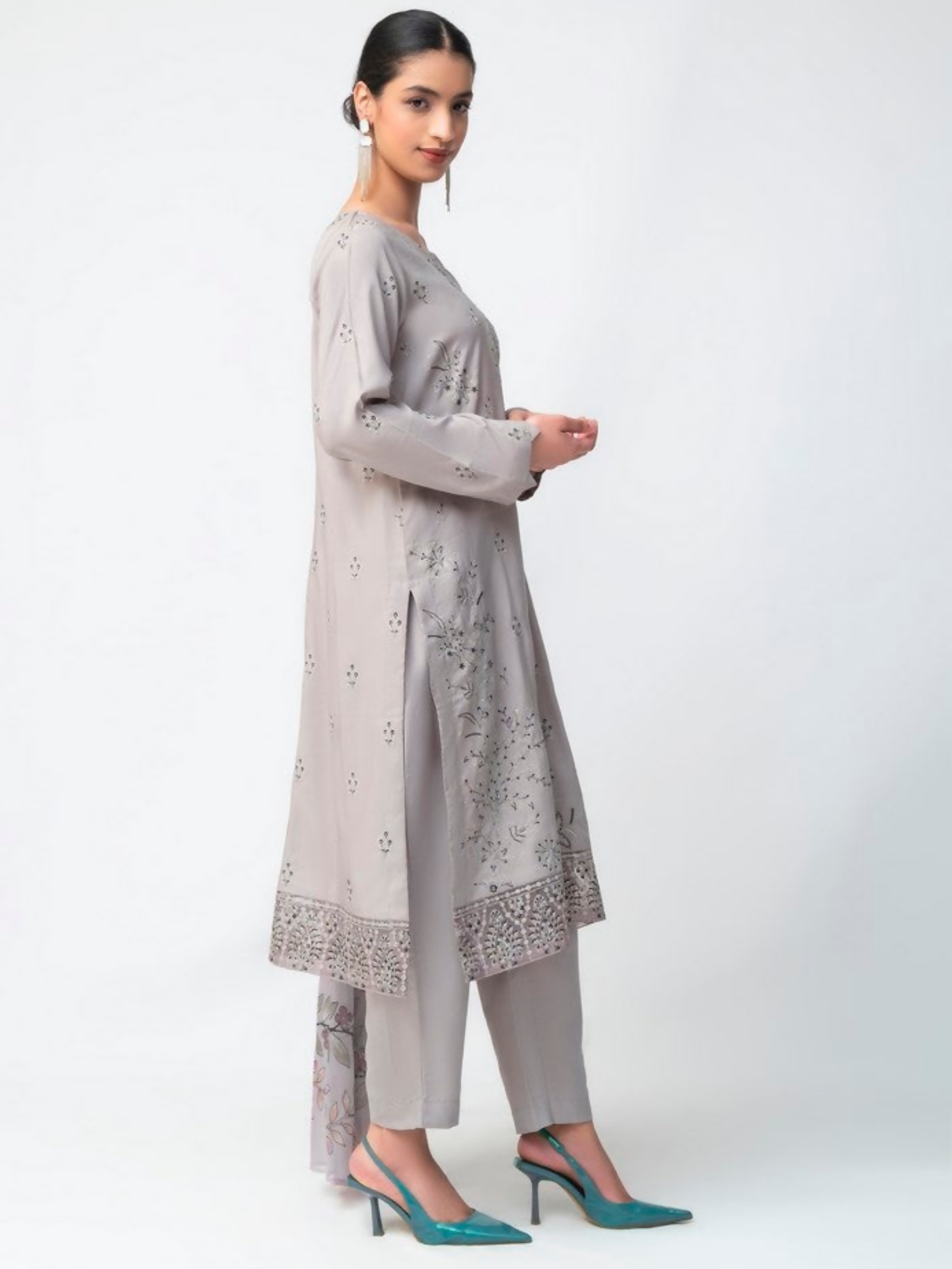Imran Aftab Isla Winter Khaddar Embroidered Unstitched 3-Piece Suit-IAKC-UF-18