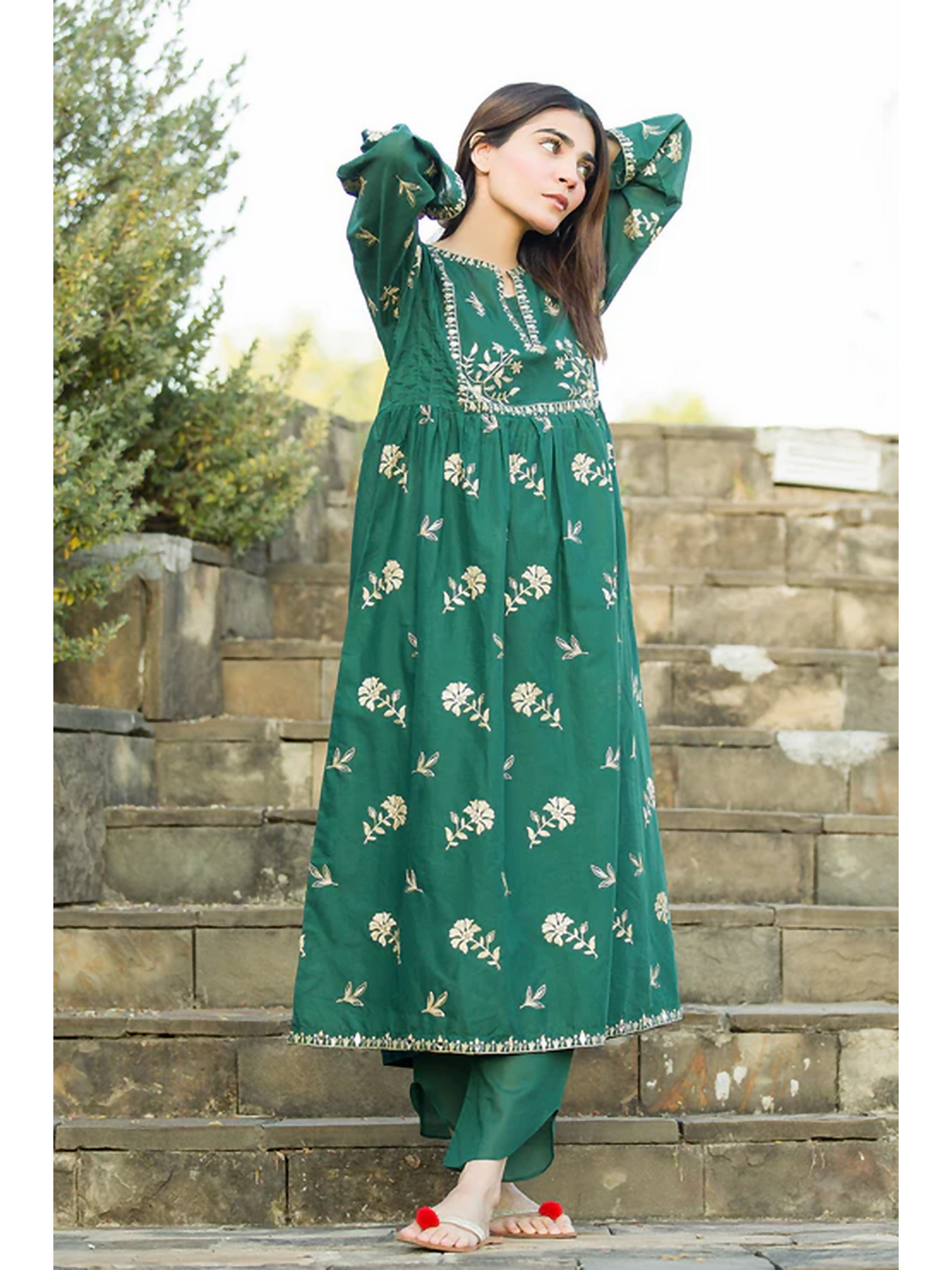 MAK Fashion Lawn Embroidered Stitched 2 Piece Suit-Minah