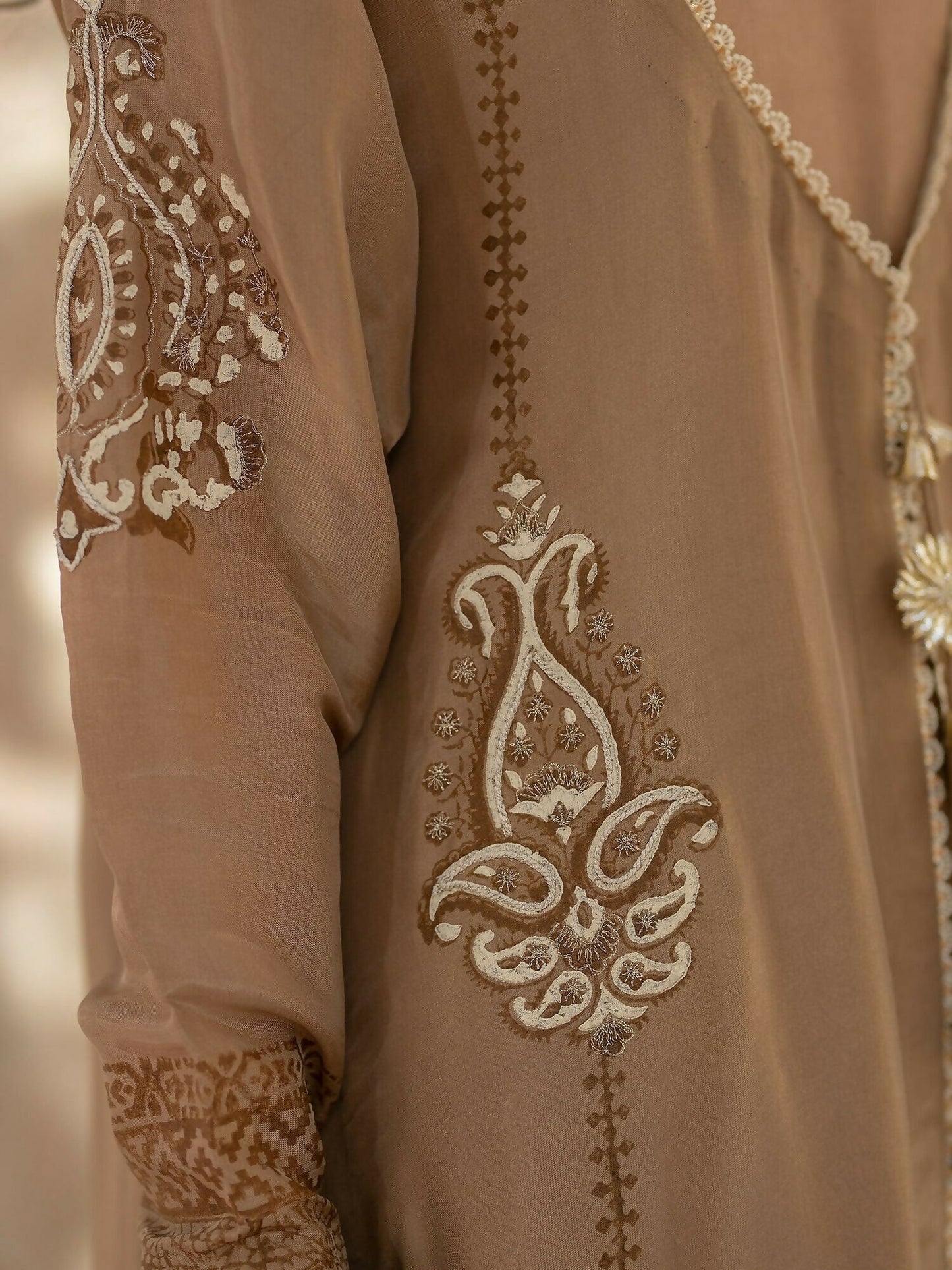 Shiza Hassan Chap Tilak Formals Pure Tusser Silk Embroidered Stitched 4-Piece Suit–Lyla