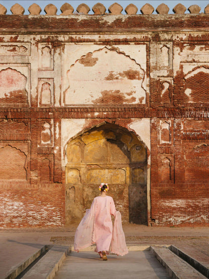 Mahnur Gul Luxury Lawn'26 Embroidered Unstitched 3-Piece Suit-G-004