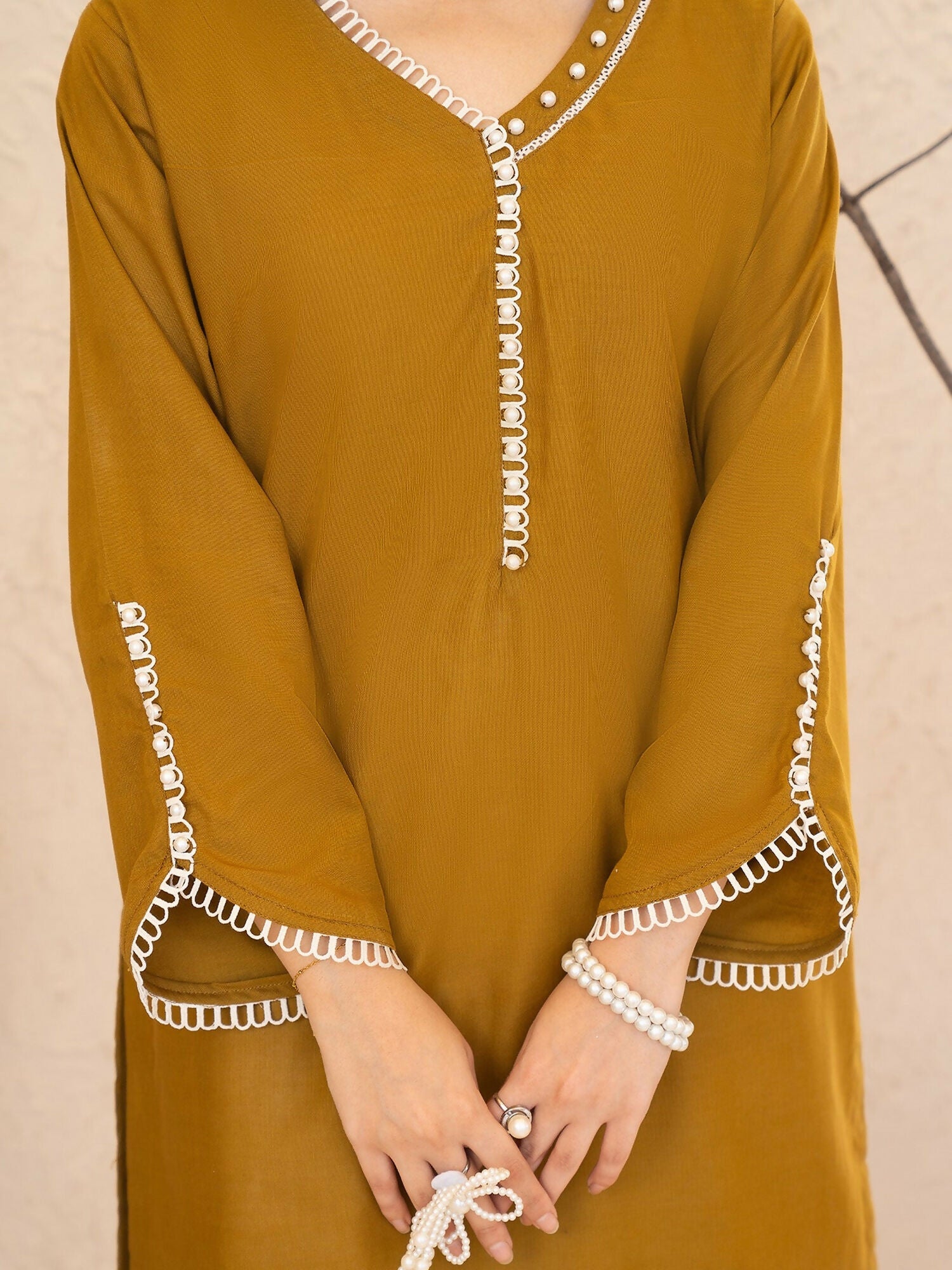 Mannat Clothing Winter Basics'25 Khaddar Stitched Suit-Olea