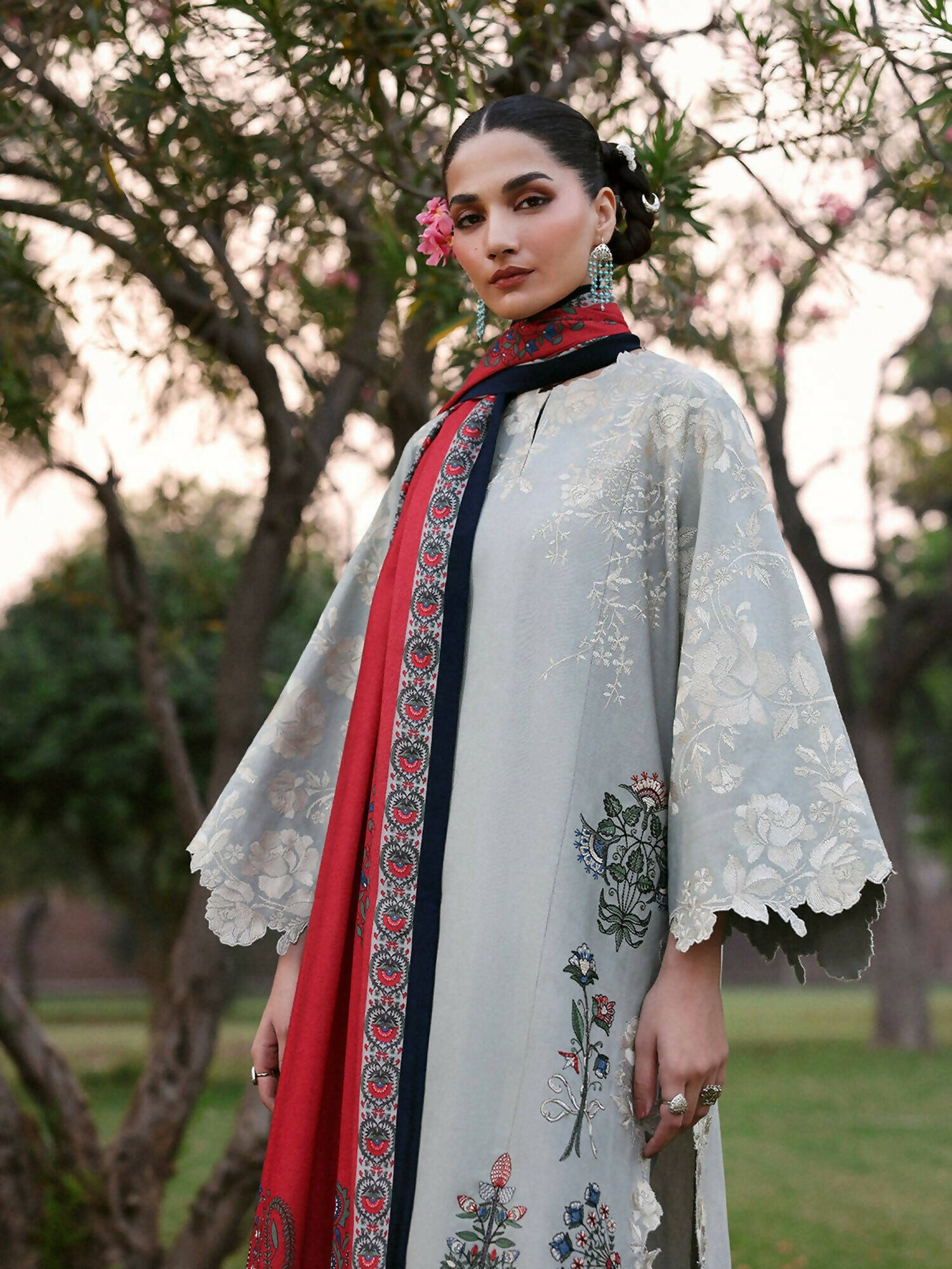 Jugnu By Hussain Rehar Khaddar'25 Embroidered Unstitched 3-Piece Suit-Heran