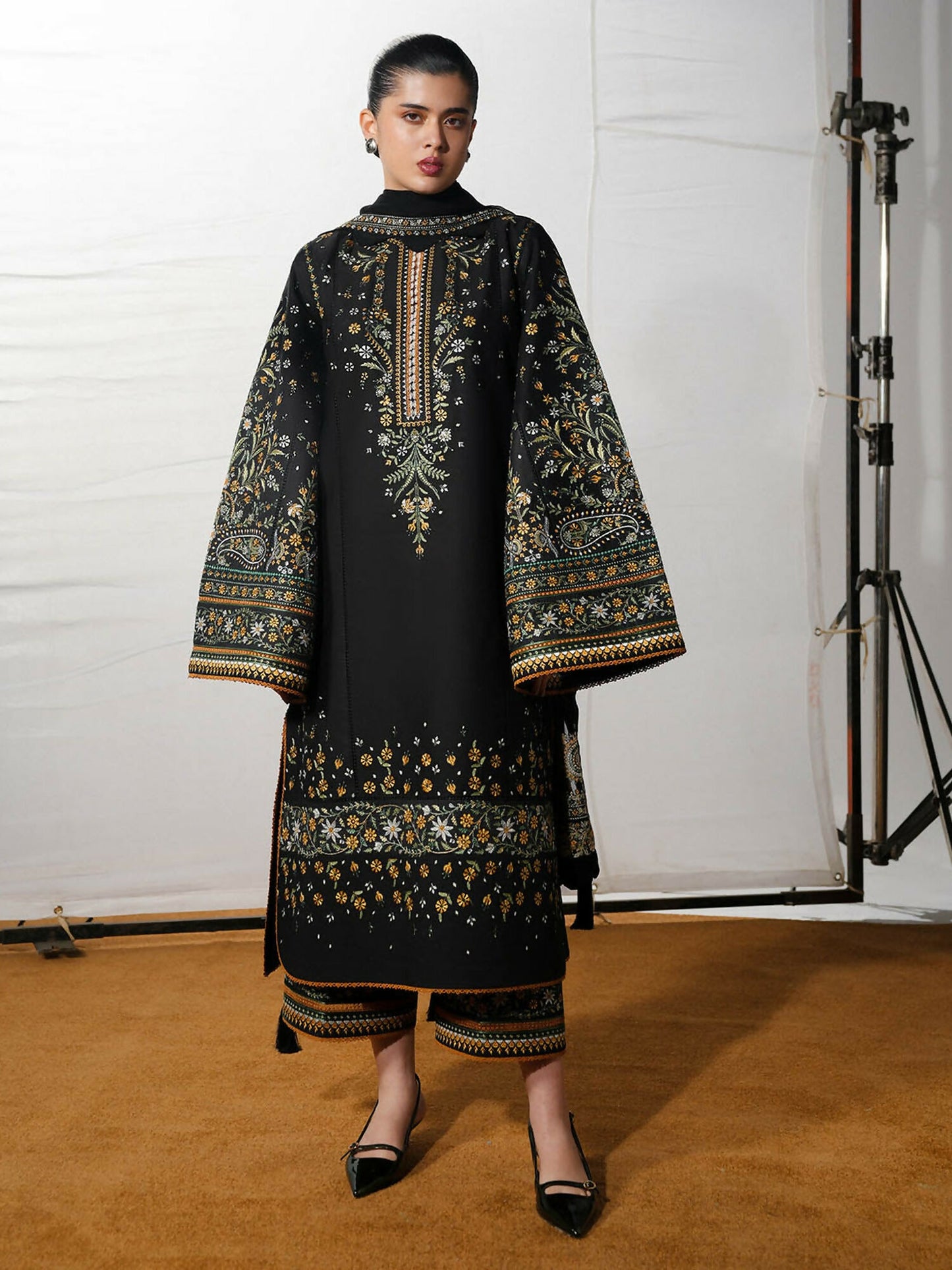 Jugnu by Hussain Rehar The Reserved View SS/Edit I Cotton Embroidered Unstitched 3-Piece Suit-Rani
