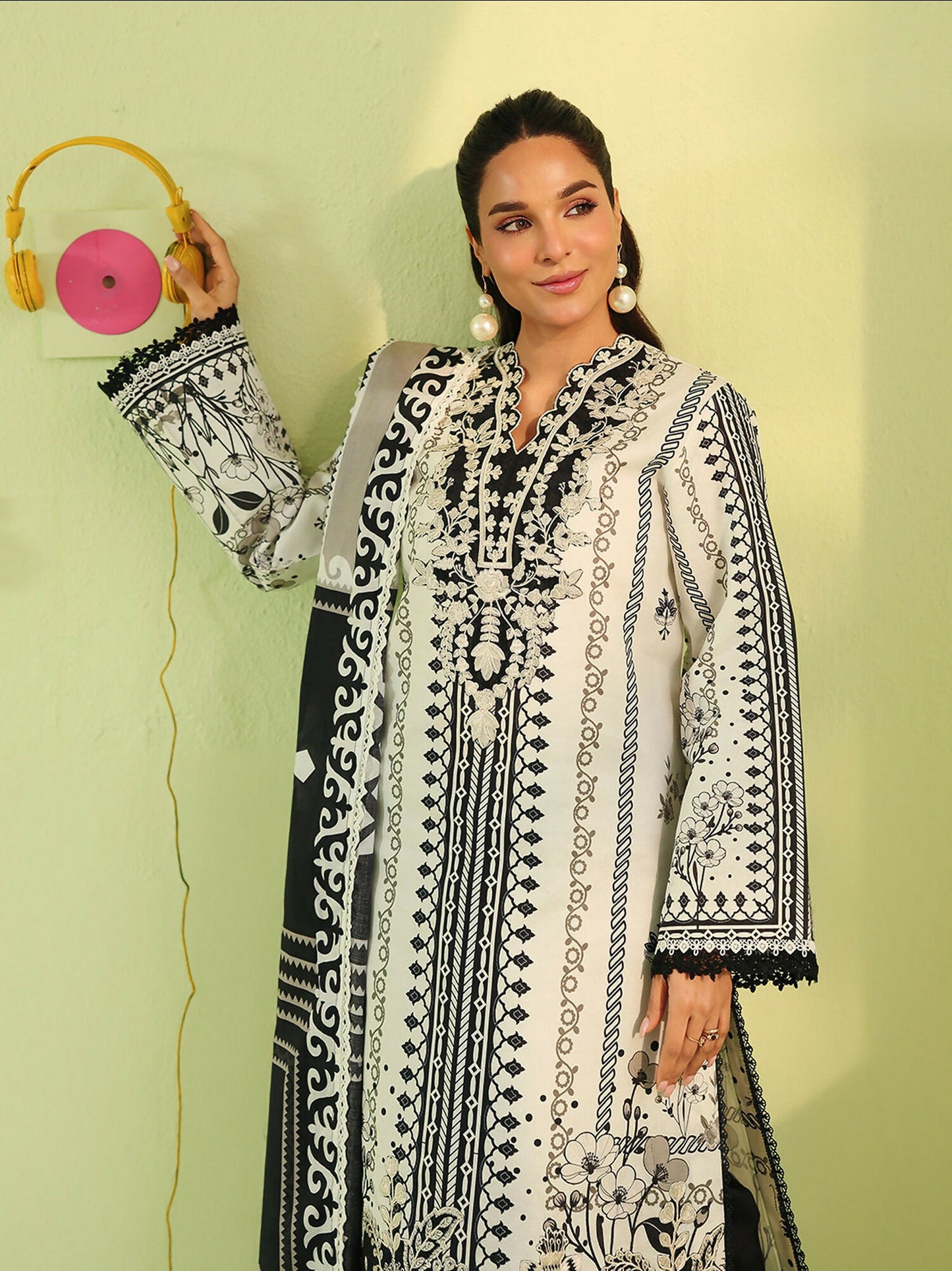 Mahnur Anaya Vol.2 Lawn Embroidered Stitched 3-Piece Suit-AN-2-10