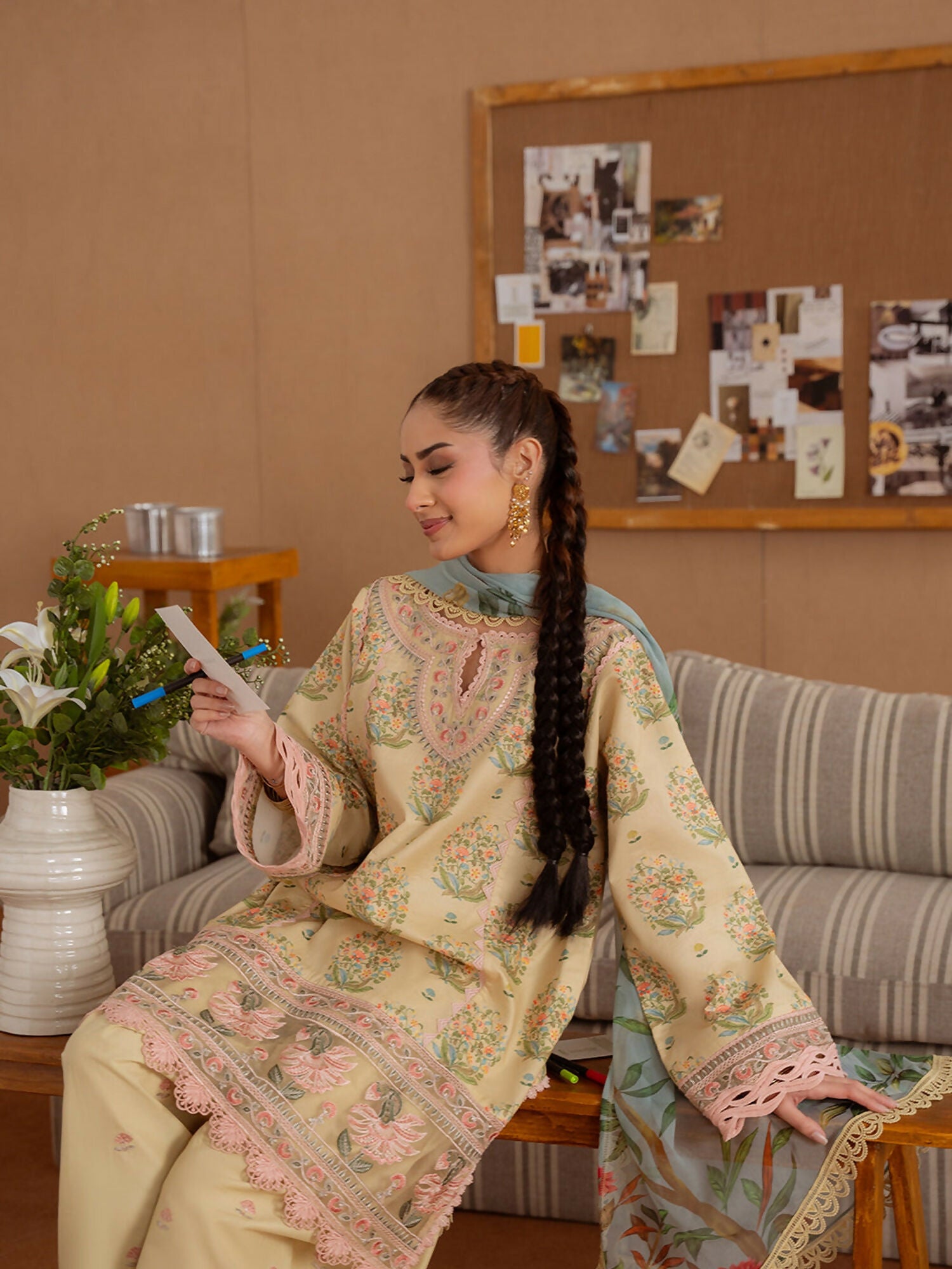 Joolie By Saira Rizwan Lawn Embroidered Unstitched 3-Piece Suit-Nerdia-A-SRL25-02