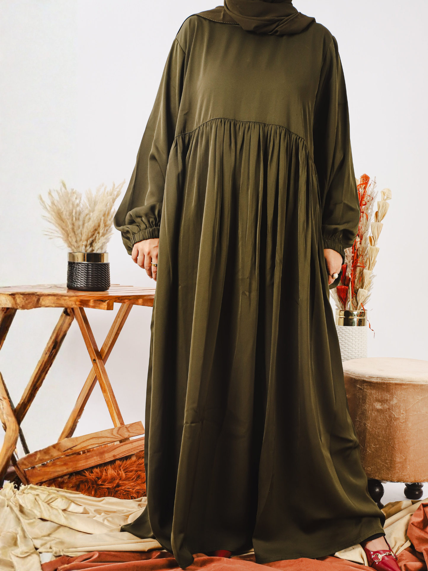 Olive-Nourah Nida Abaya-Mehr